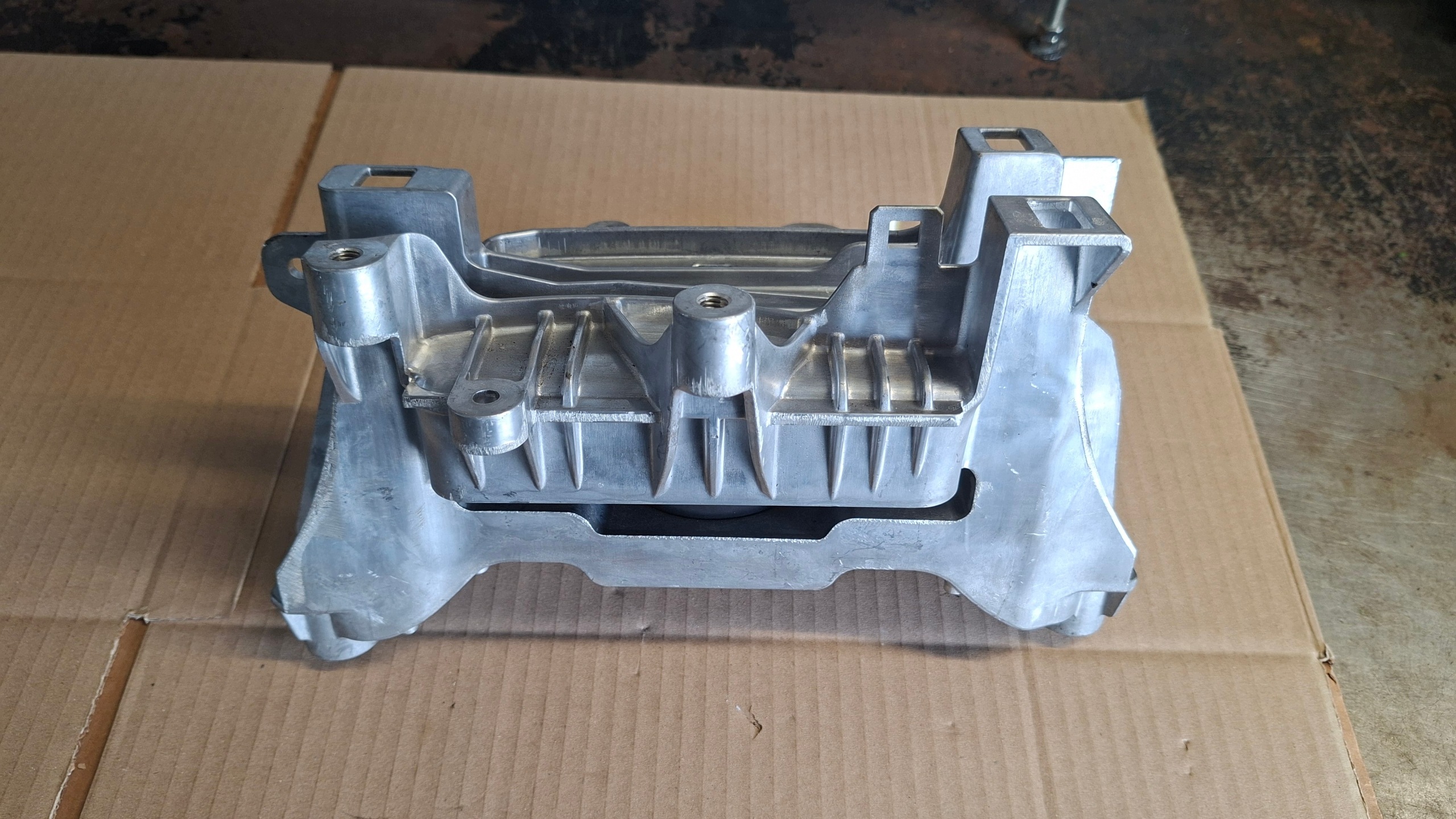 Soporte de motor Mercedes-Benz A1782400100 usado image 3