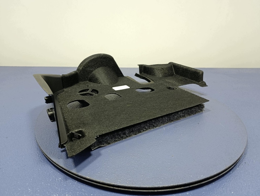 BMW 5 I5 G60 G61 23- Alakojpaneelin suojus vasen 9870543