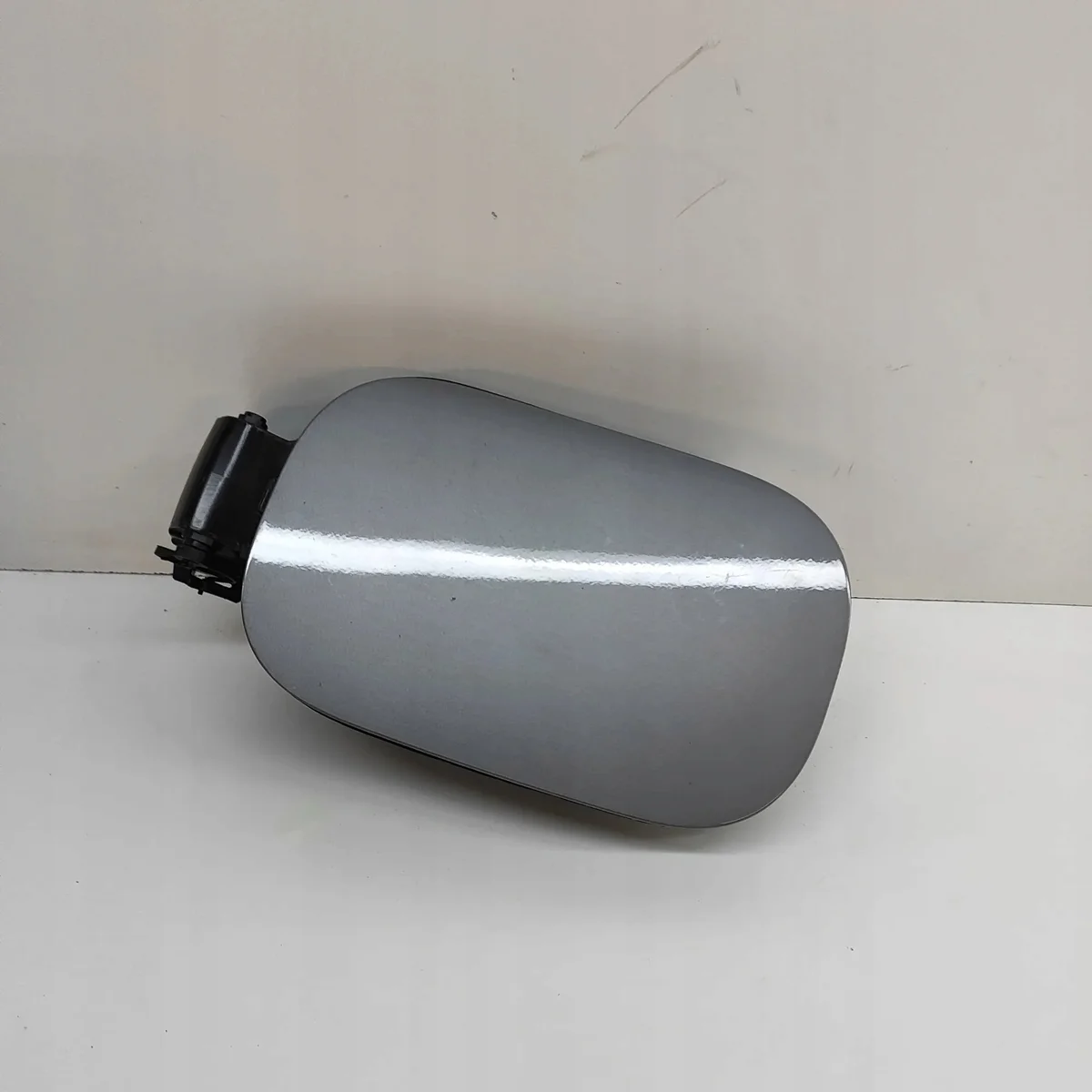 Klepje brandstoftank Ford Kuga III LV4BS27936AC