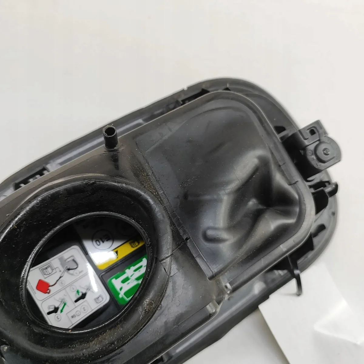 Klepje brandstoftank Ford Kuga III LV4BS27936AC image 6