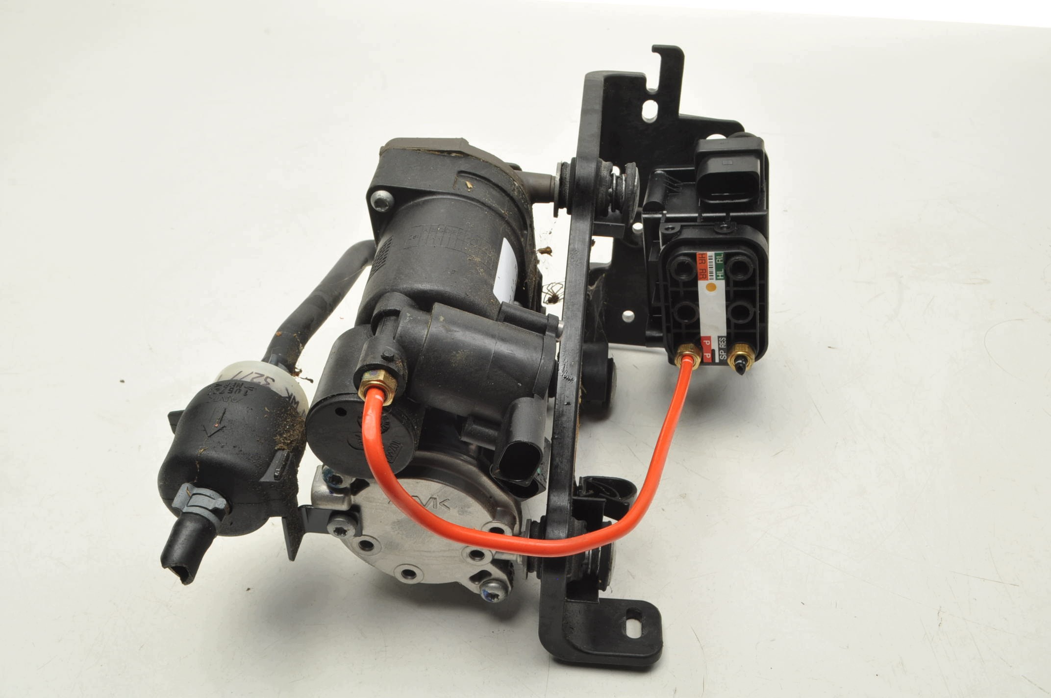 Compressor Jaguar XJ X351 AW93-3B484-AG image 7