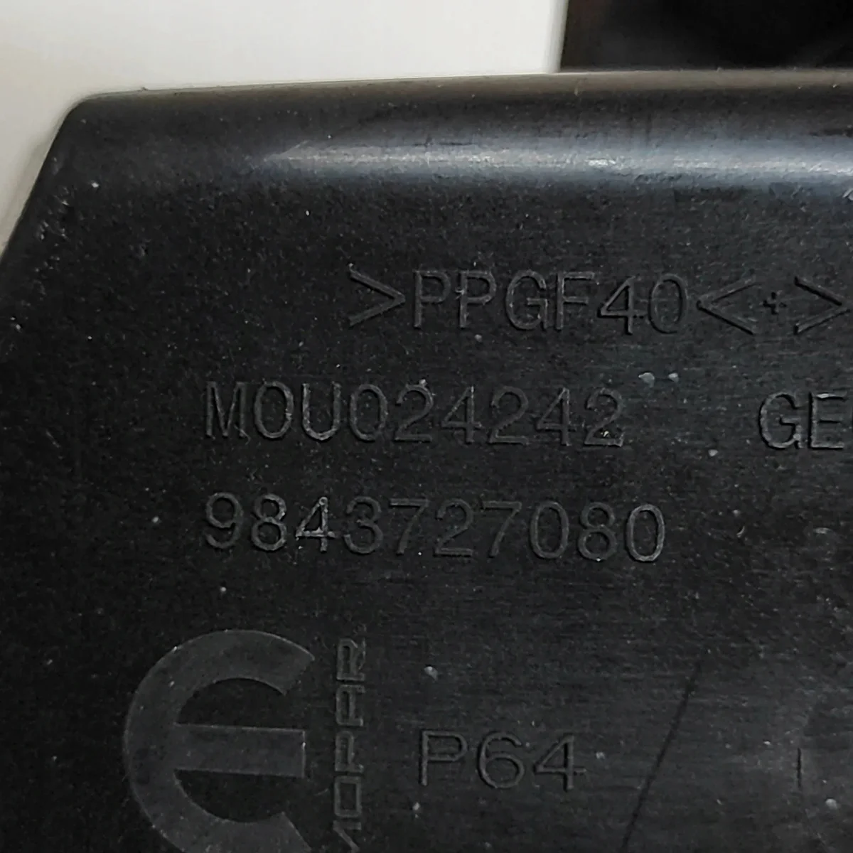 Bouchon réservoir Peugeot 3008 III 9850428880 image 4