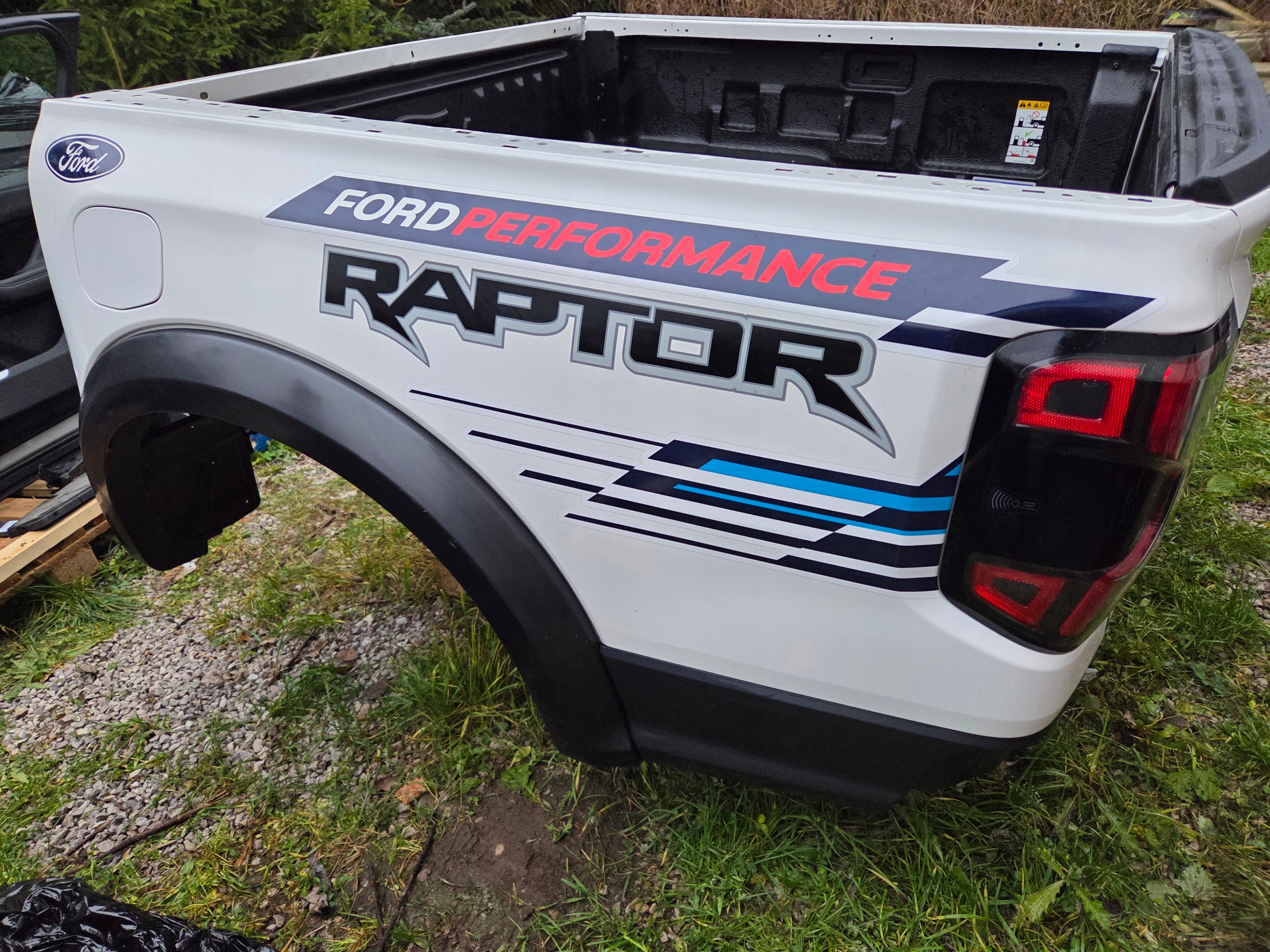 Capa de Farol Traseiro Esquerdo Ford Ranger VI image 5