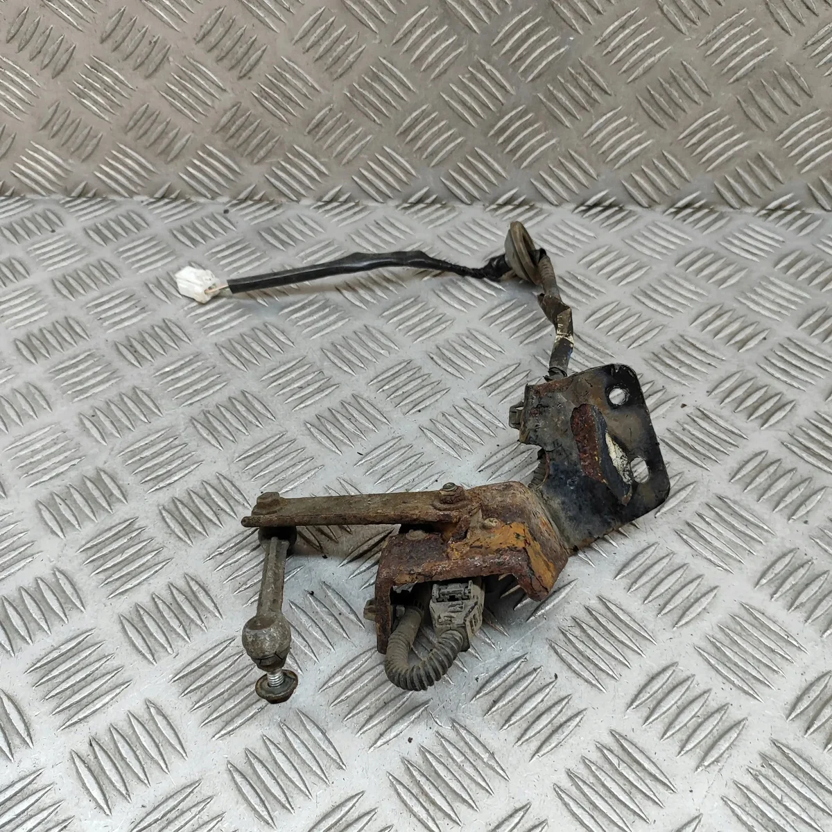 Sensor vorne links Mitsubishi Lancer VIII 8651A050 image 5