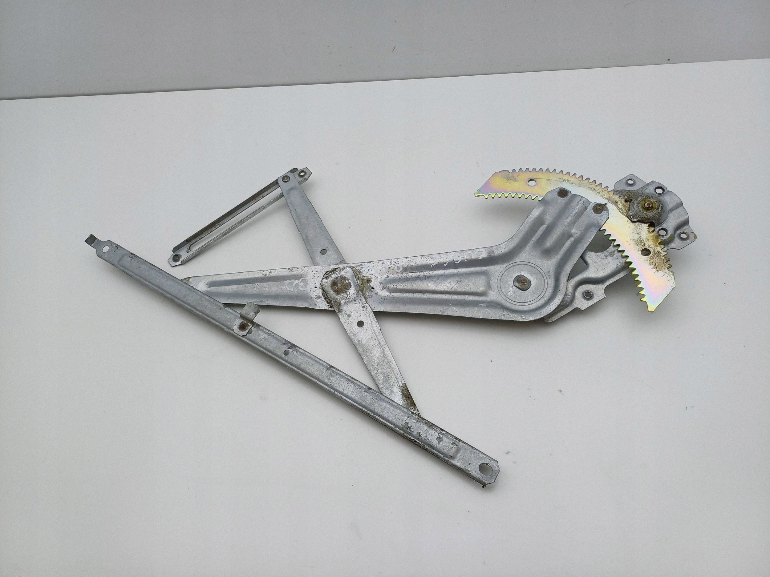 Daihatsu Cuore Manual Window Regulator NR3395 image 3