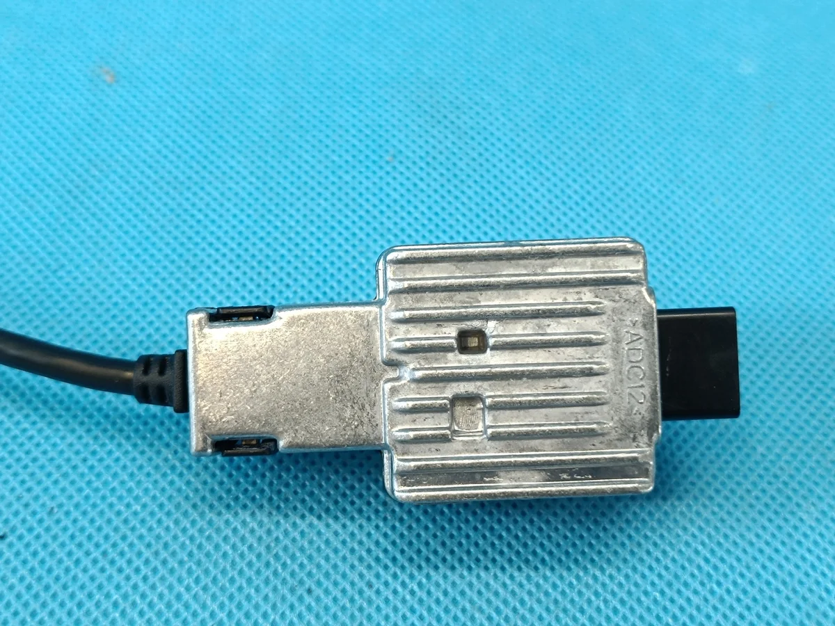 Prise USB Skoda Octavia IV VRS 5E3035954F image 3