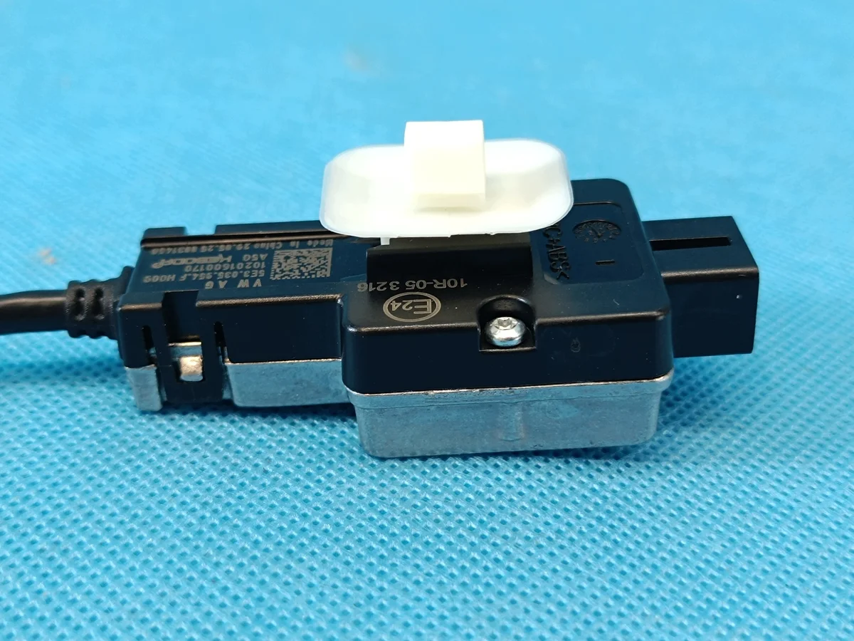 Prise USB Skoda Octavia IV VRS 5E3035954F image 5