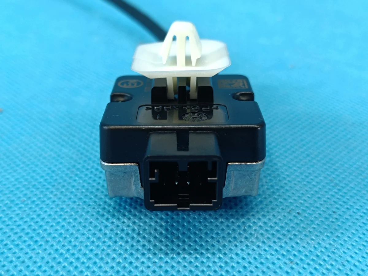 Prise USB Skoda Octavia IV VRS 5E3035954F image 6