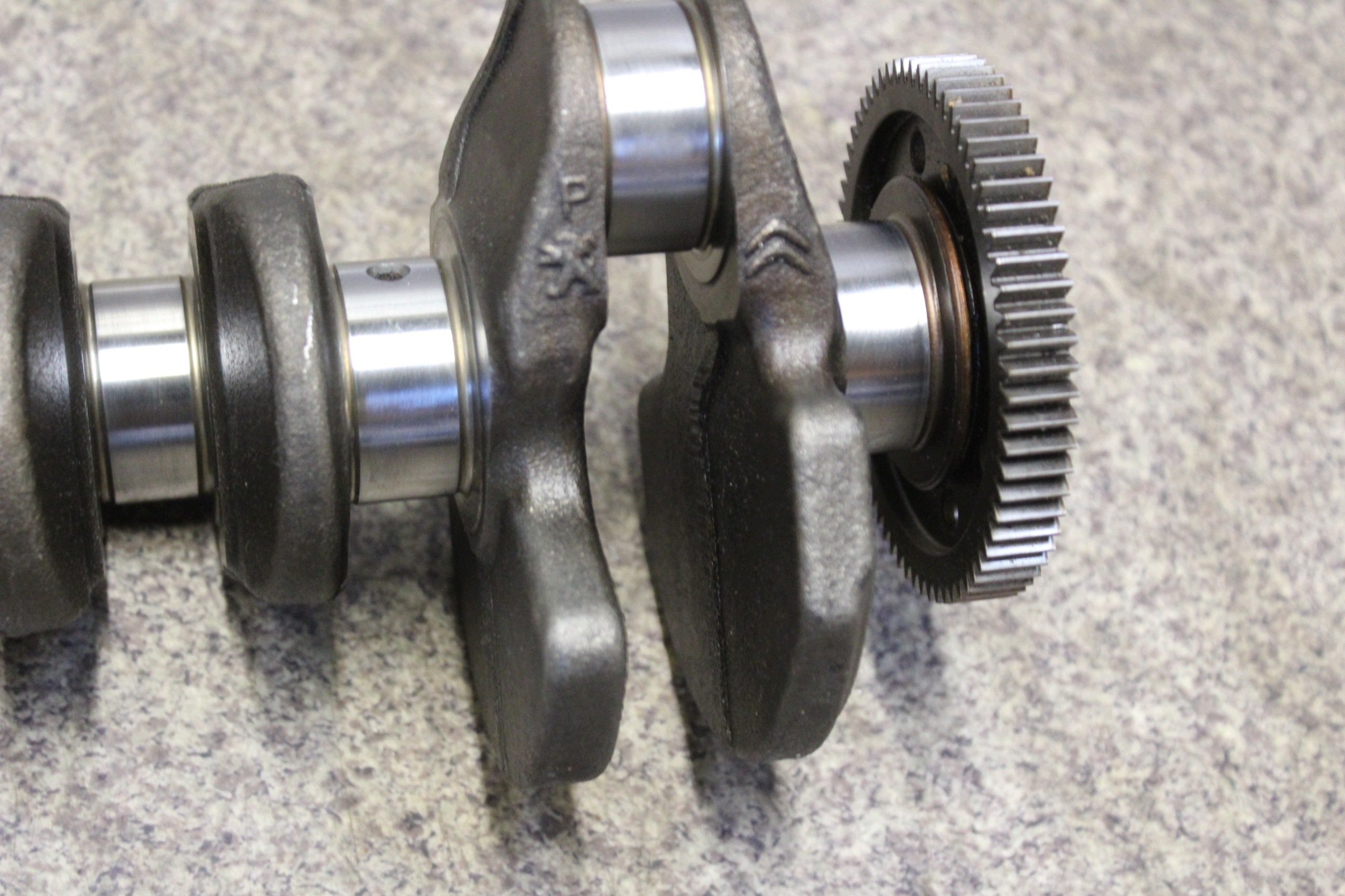 Crankshaft Citroen C4 C3 Peugeot 208 1.2 THP Used image 3