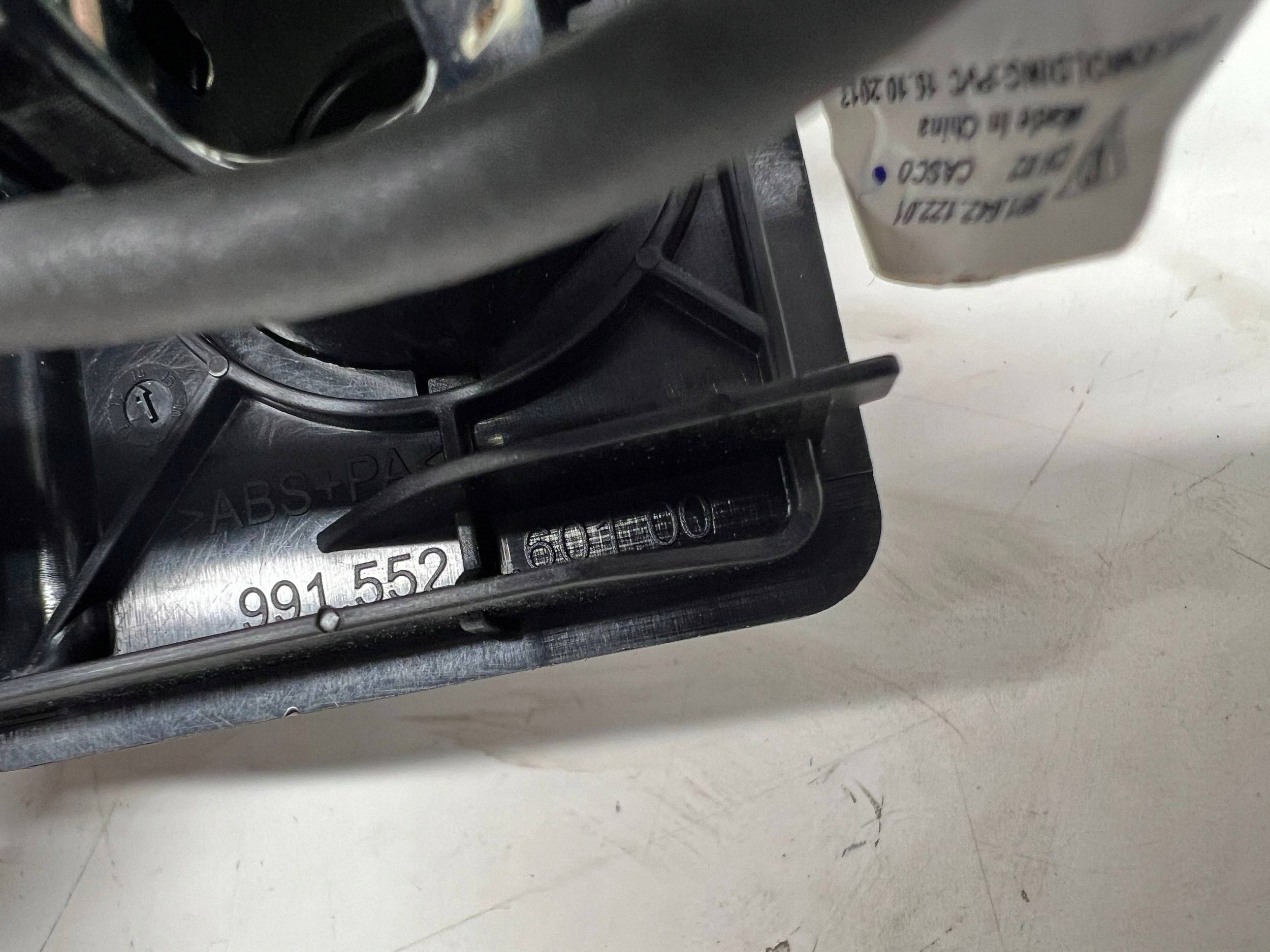 Porsche 911 991 12V-uttag (fram) 99155260100 image 7