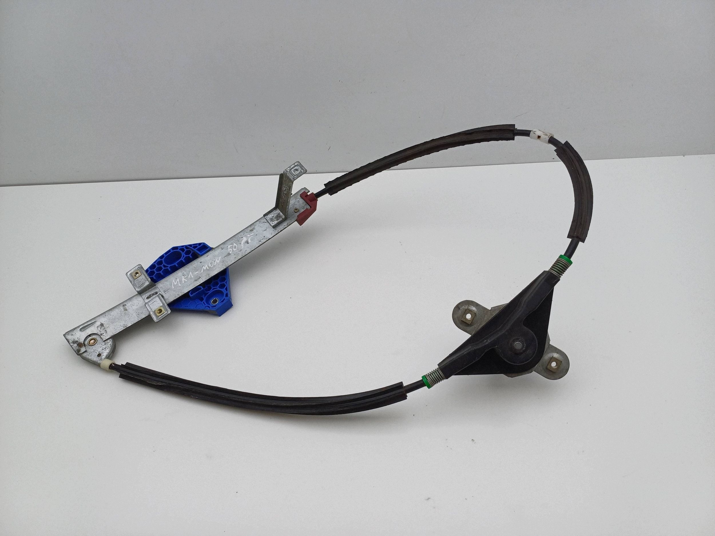 Lève-vitre manuel D Ford Mondeo MK2 NR3397 image 3