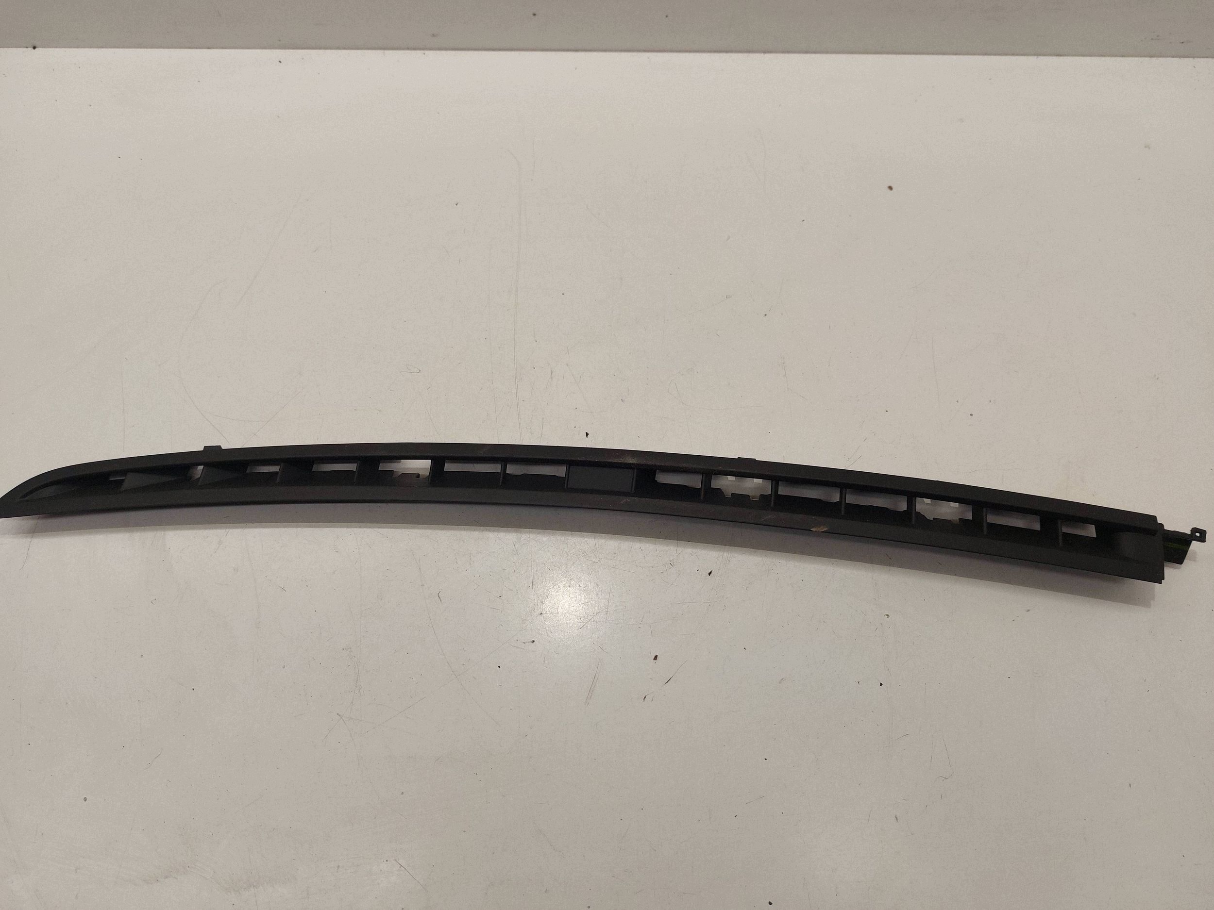 Grille d'aération VW Passat B8 5NA857476 image 2