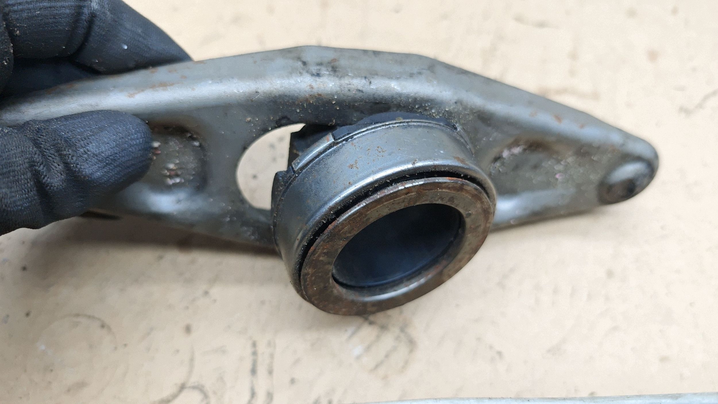 Embreagem BMW 1 E81 E87 NMN18518 Usada image 4