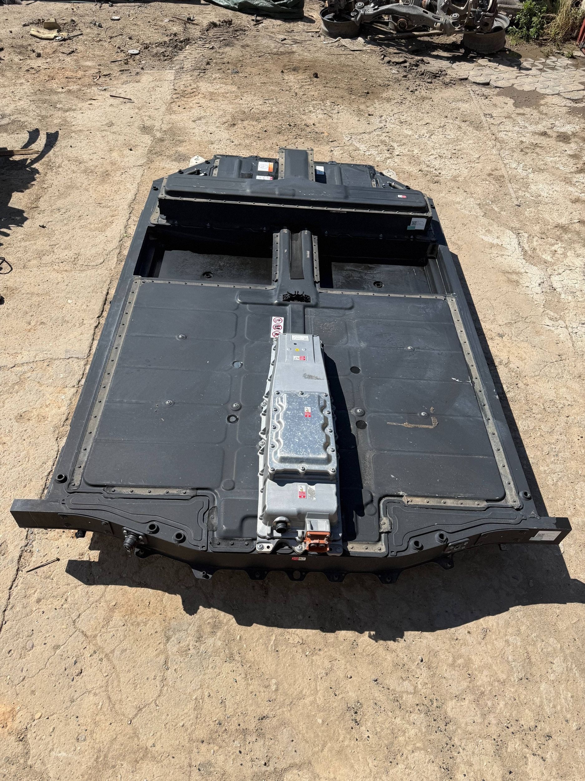PORSCHE TAYCAN 4S HEAD BATHER image 2