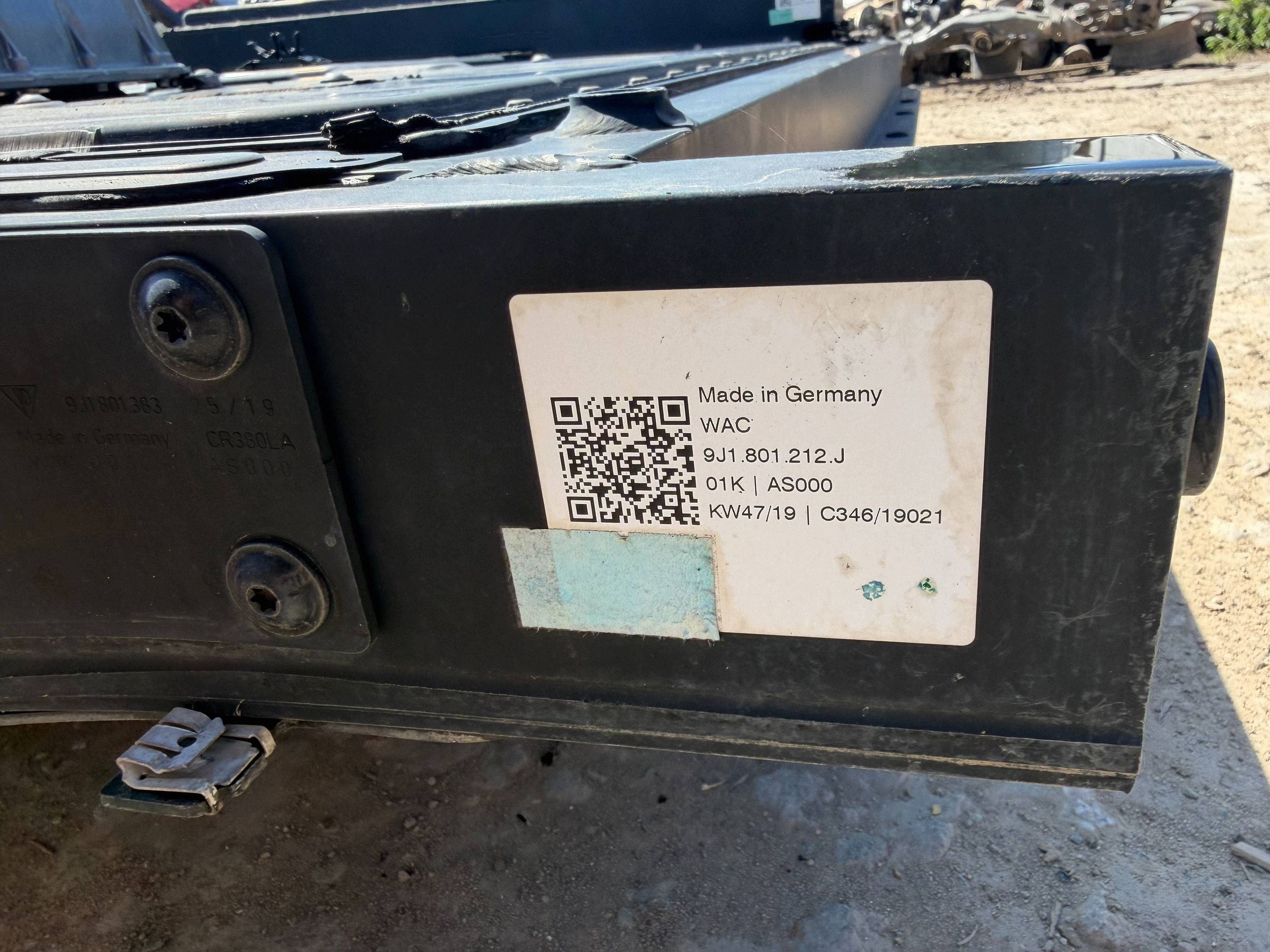 PORSCHE TAYCAN 4S HEAD BATHER image 9