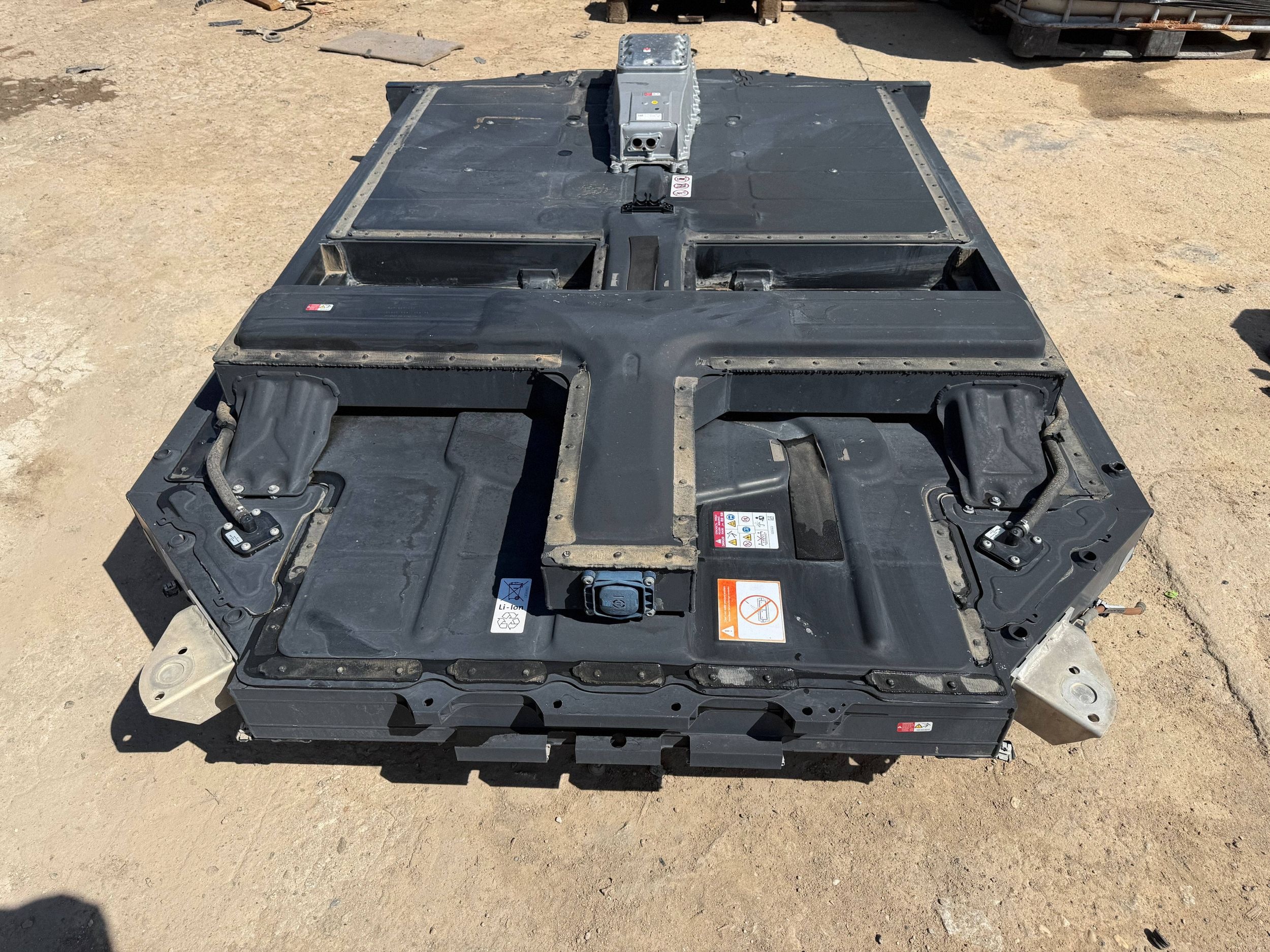 PORSCHE TAYCAN 4S HEAD BATHER image 10