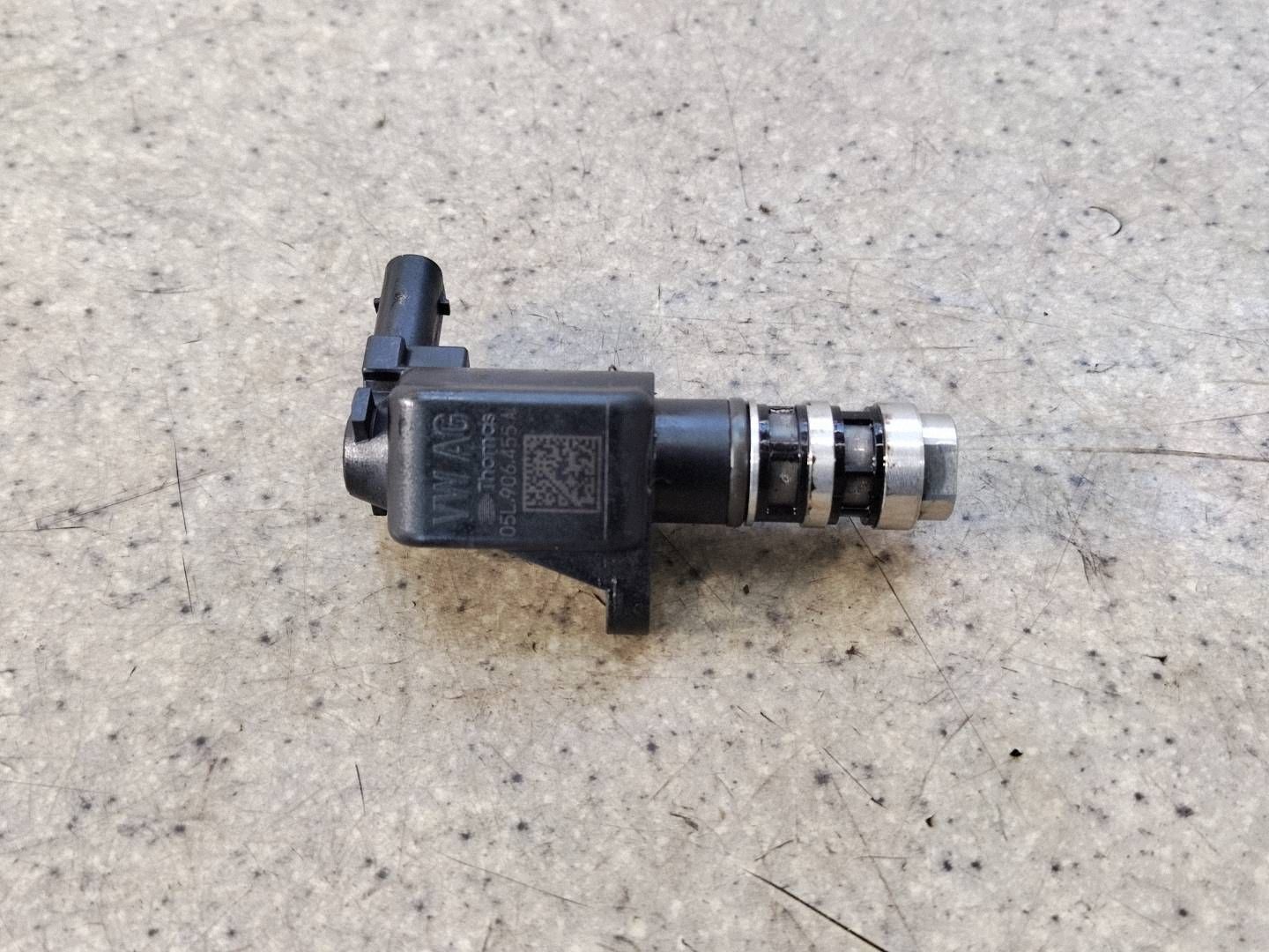Válvula de Regulação de Pressão de Óleo Audi A6 C8 2.0 TDI DTPA 05L906455