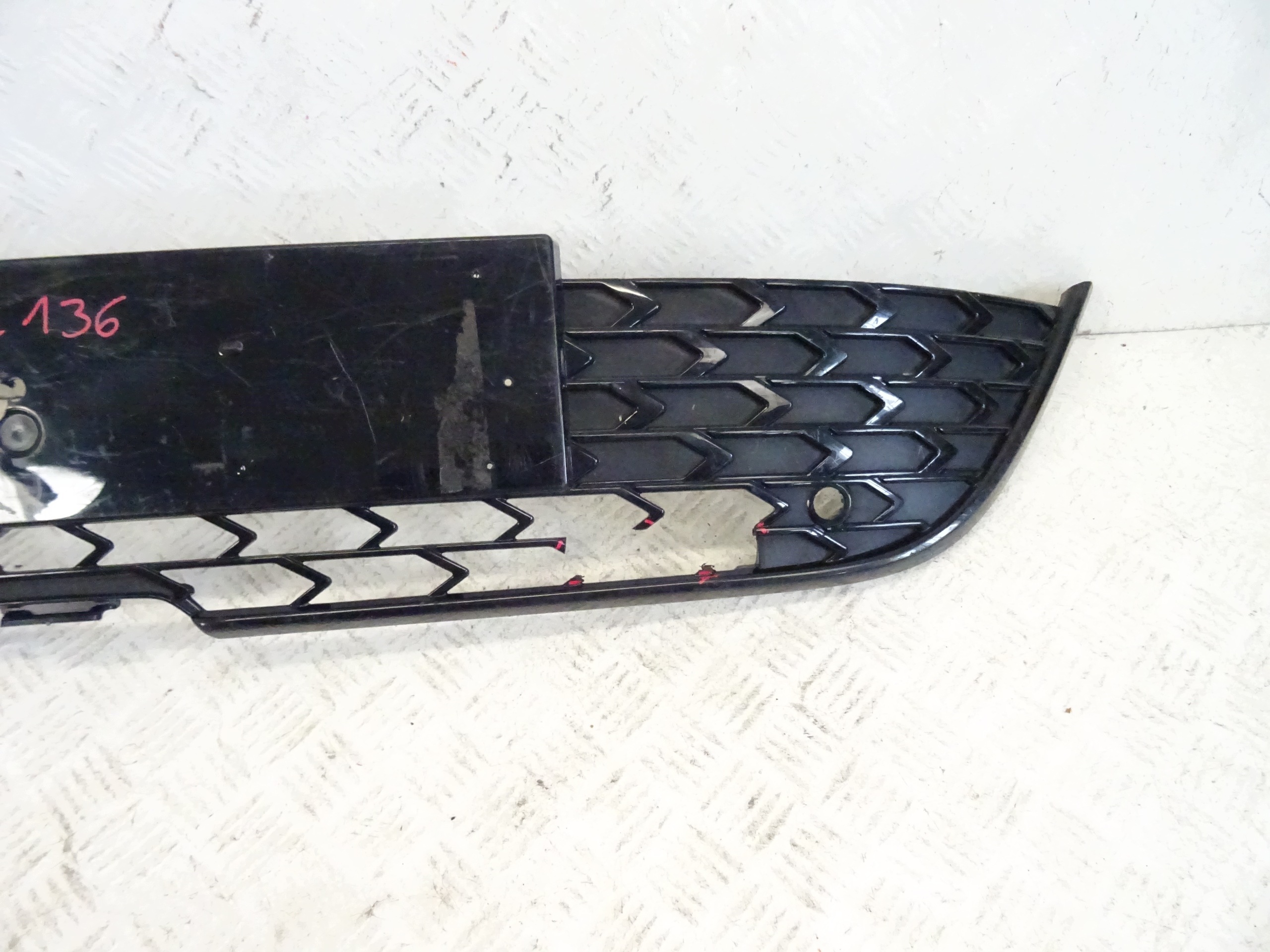 Grille centrale Toyota Corolla E21 53102-02650 image 4
