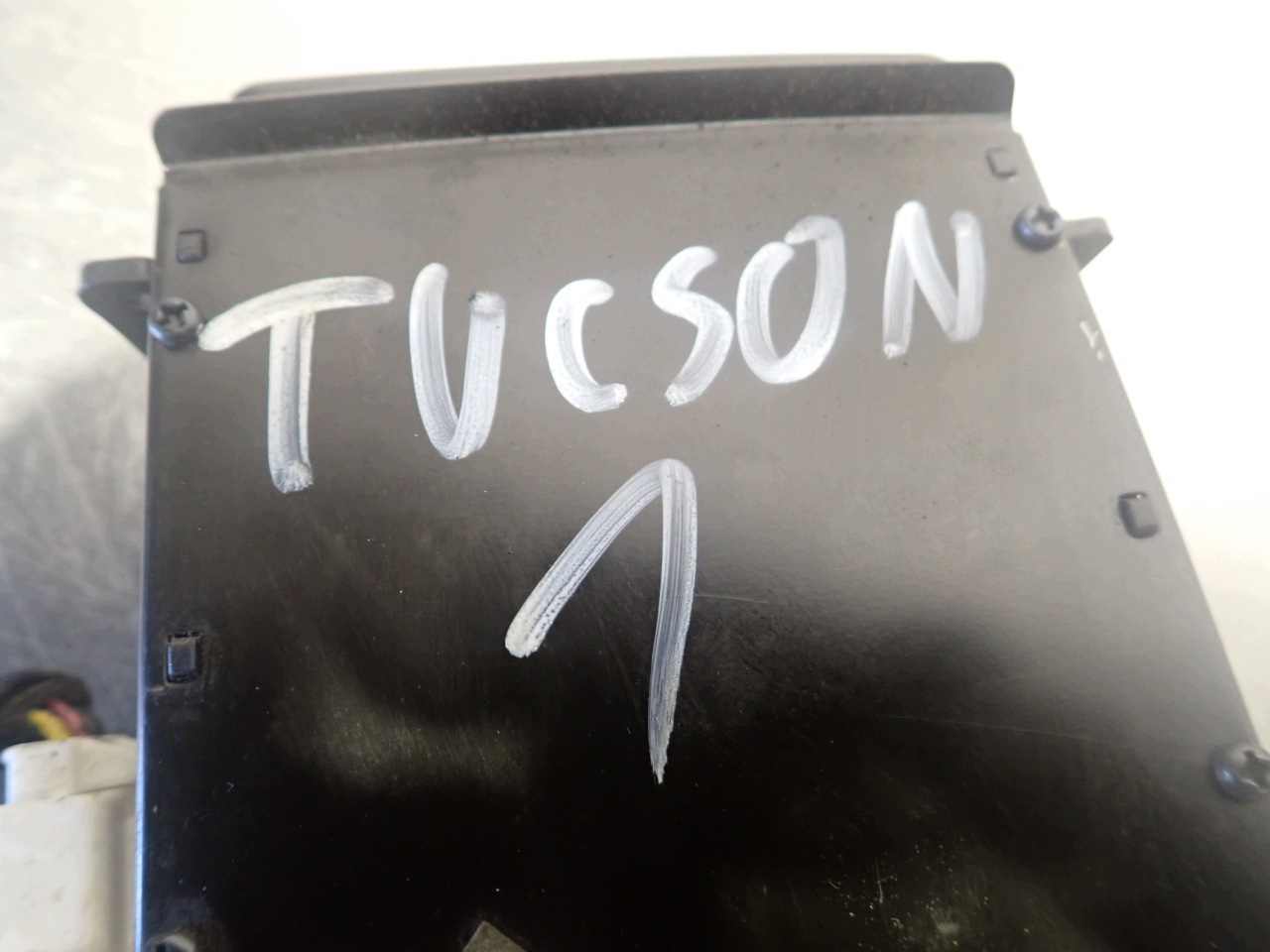 Tuhkakuppi Citroen Hyundai Tucson I LFA30F1
