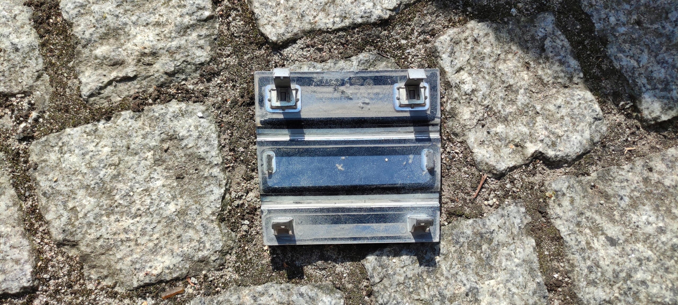 Emblème Audi OE 4E0854511AA1QP image 3