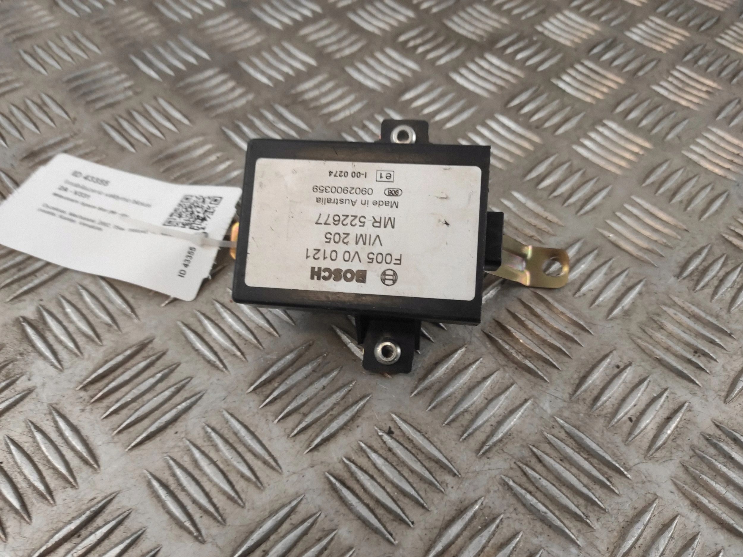 Modèle d'immobiliseur Mitsubishi Space Star 2003 MR522677 image 3