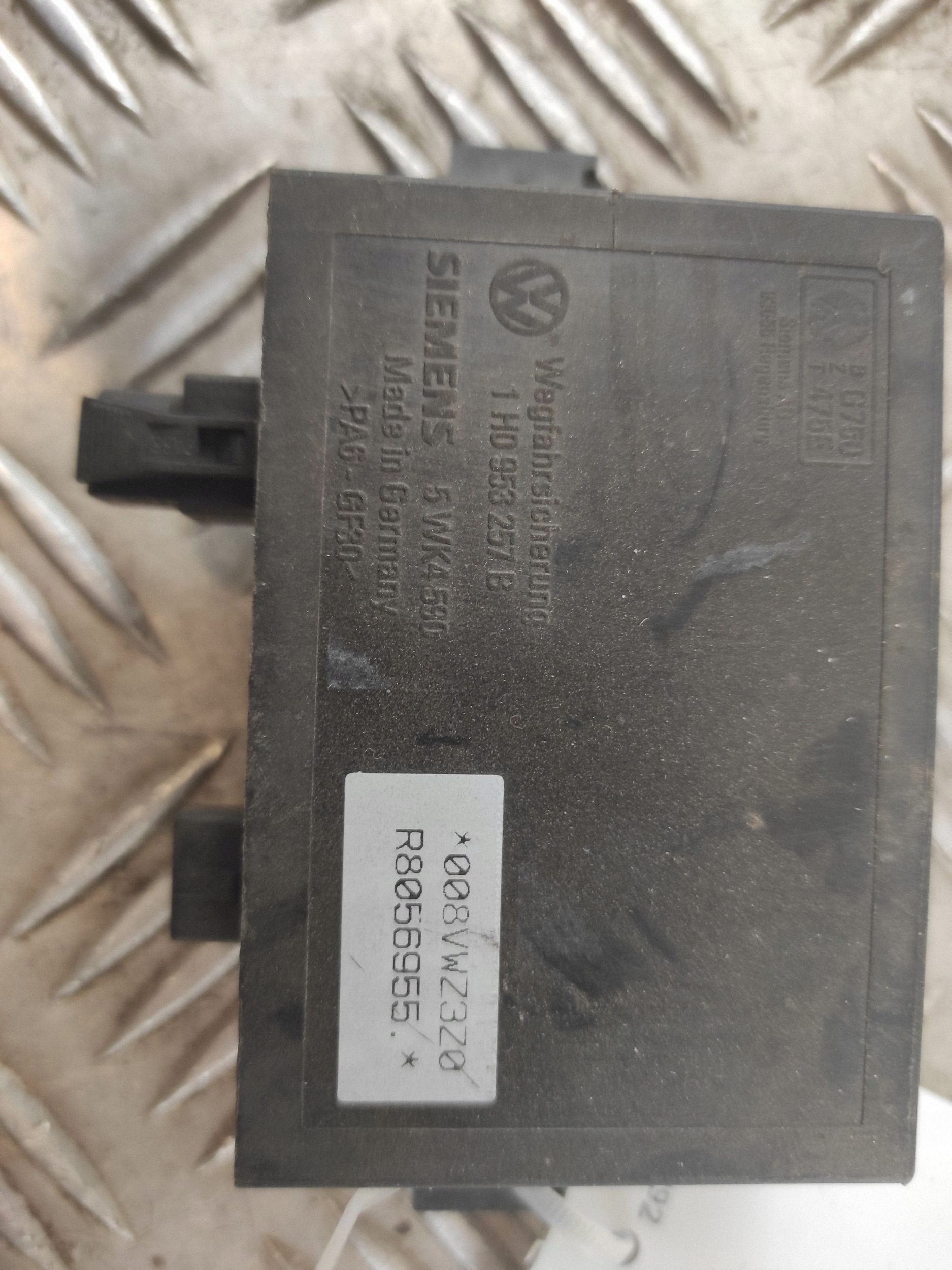 Module immobilizer VW Golf III 1H0953257 image 4