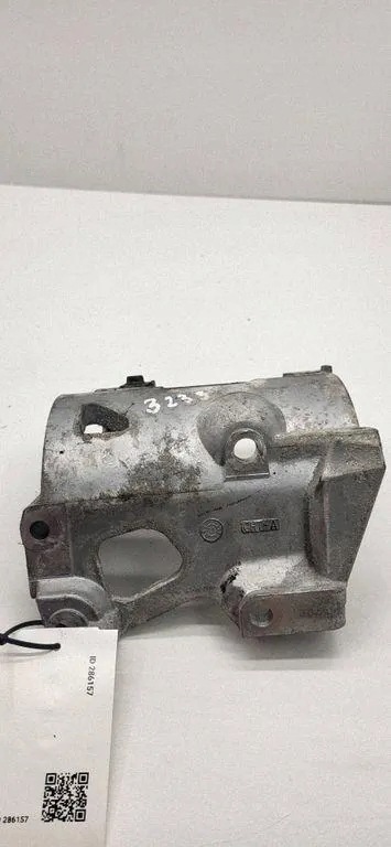Nissan Leaf I (ZE0) 2012 Supporto Motore OEM 119103NA0A