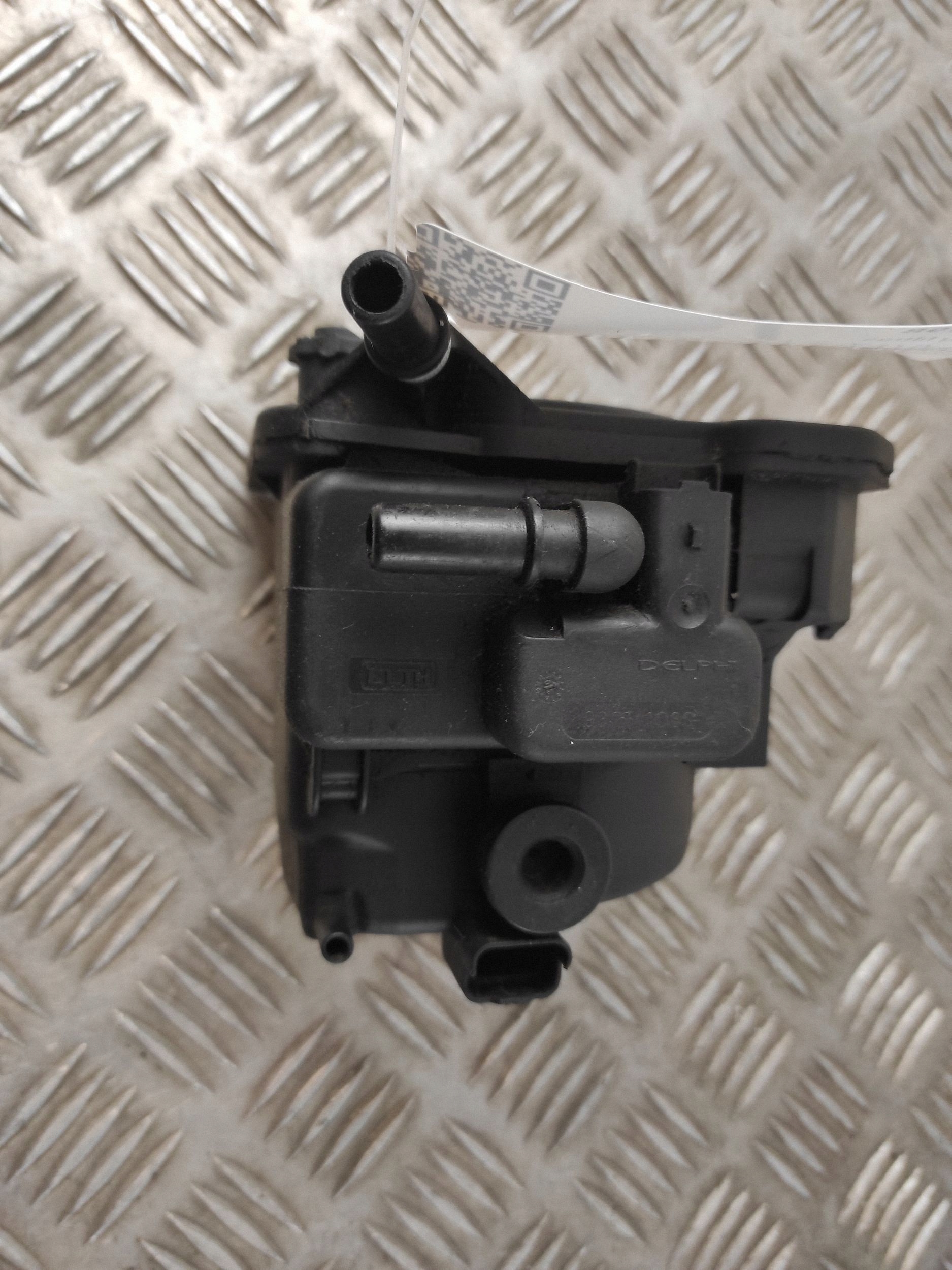 Filtre à carburant Ford Focus C-MAX 2005 9305509A image 4