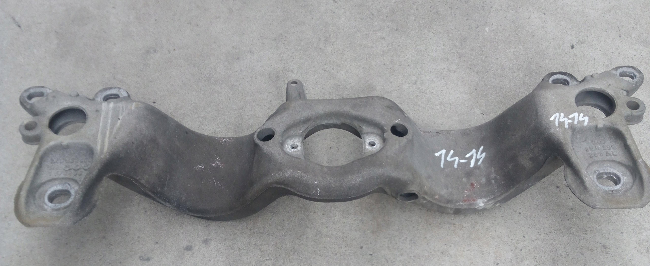 Audi A4 B7 2.0 TDI 140 hv vaihdelaakeri 8E0399263AL