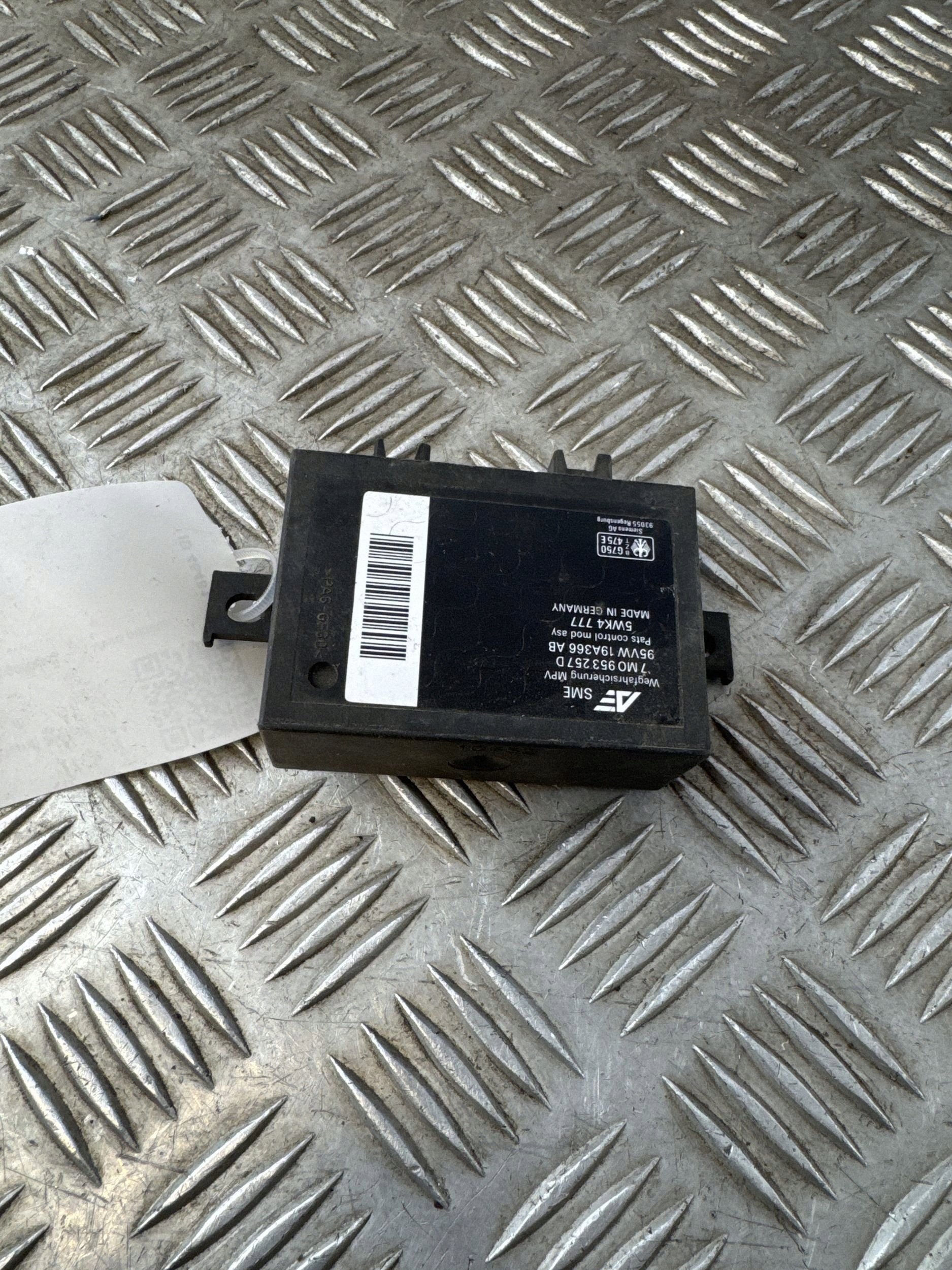 1999 Ford Galaxy Immobilizer Module 7MO953257D image 4