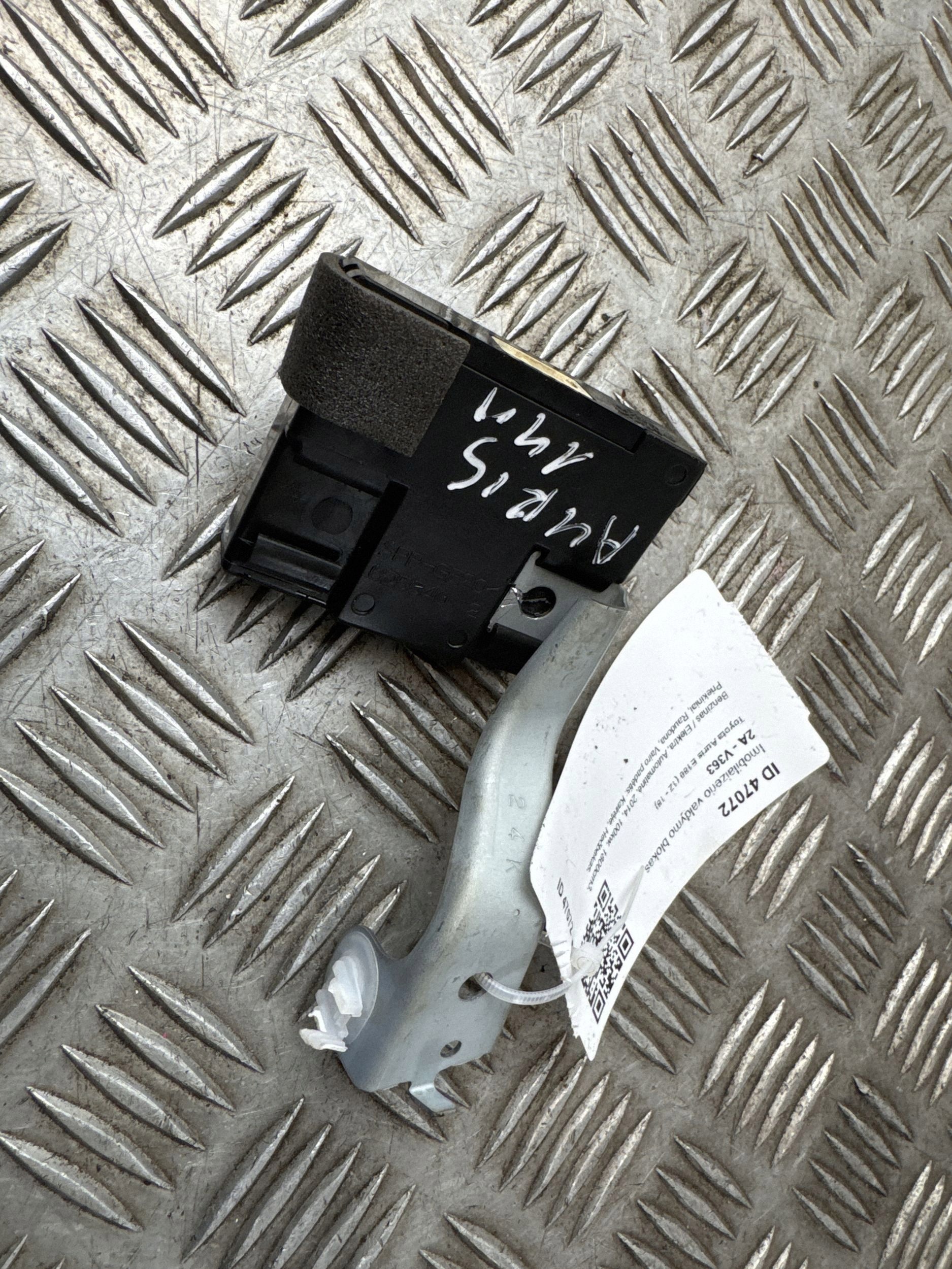 Toyota Auris Immobilizer Module 625693000 image 3