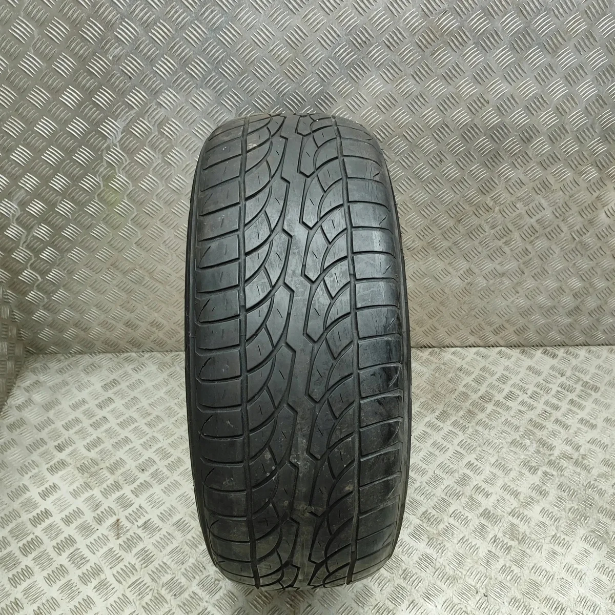 Roue de secours Toyota Land Cruiser 120 image 6