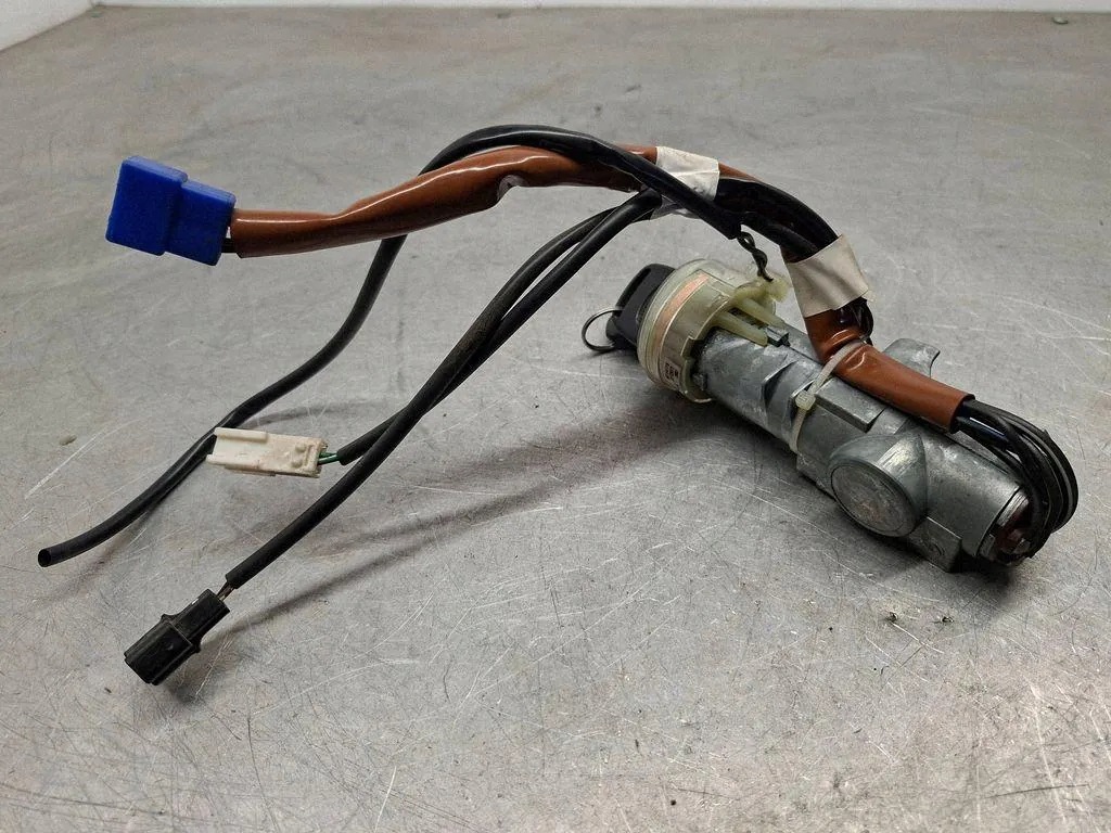 Stacyjka Subaru Forester SG 88215AE010 2.0 bens. image 3