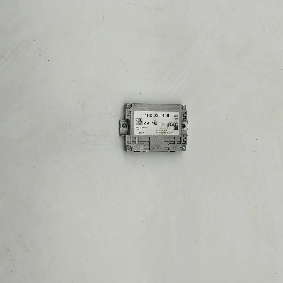 Antenn VW Passat Variant B8 (3G5) 4H0035456