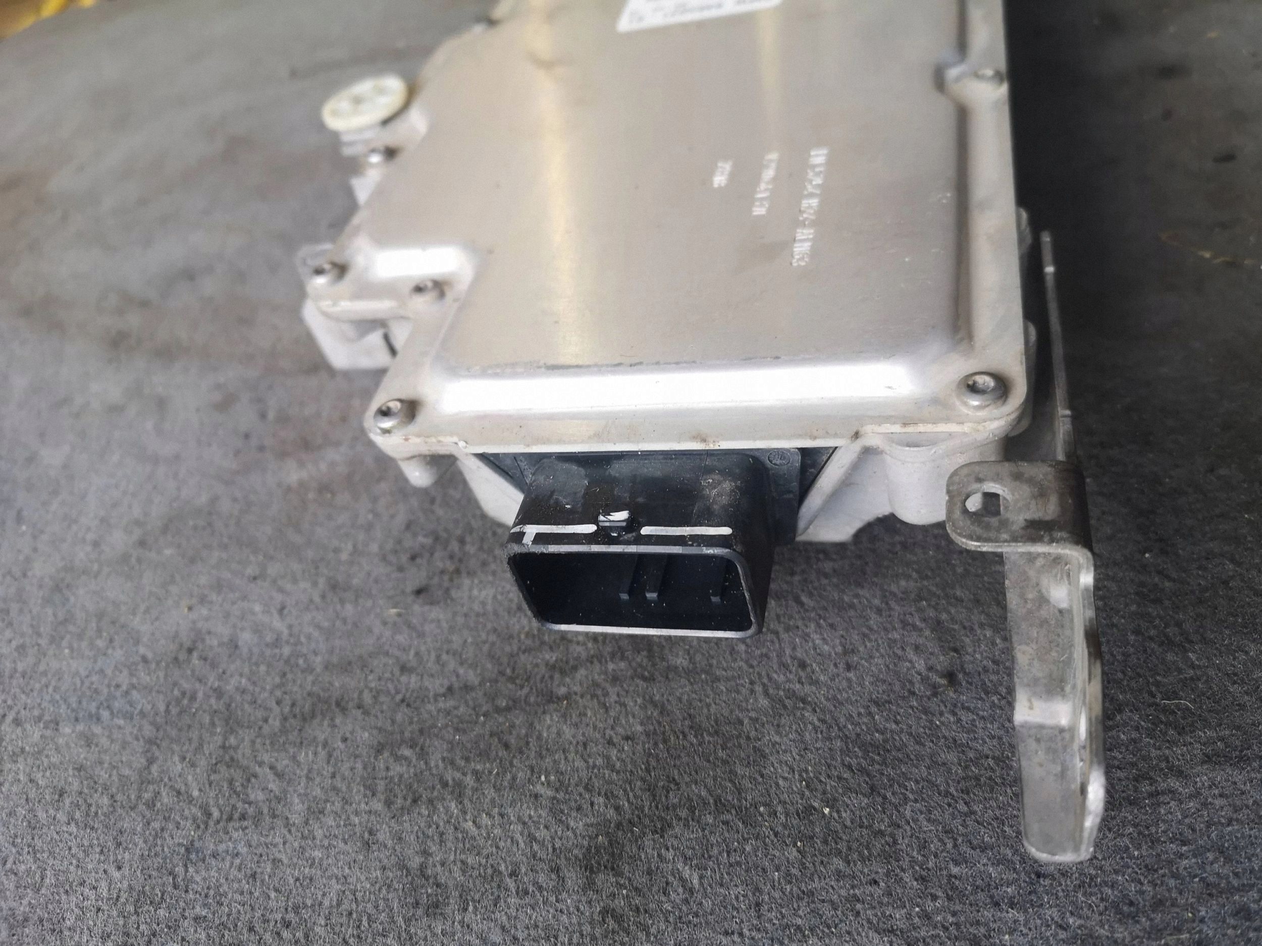 Convertitore BMW 5 G30 G31 9485031 Usato image 3