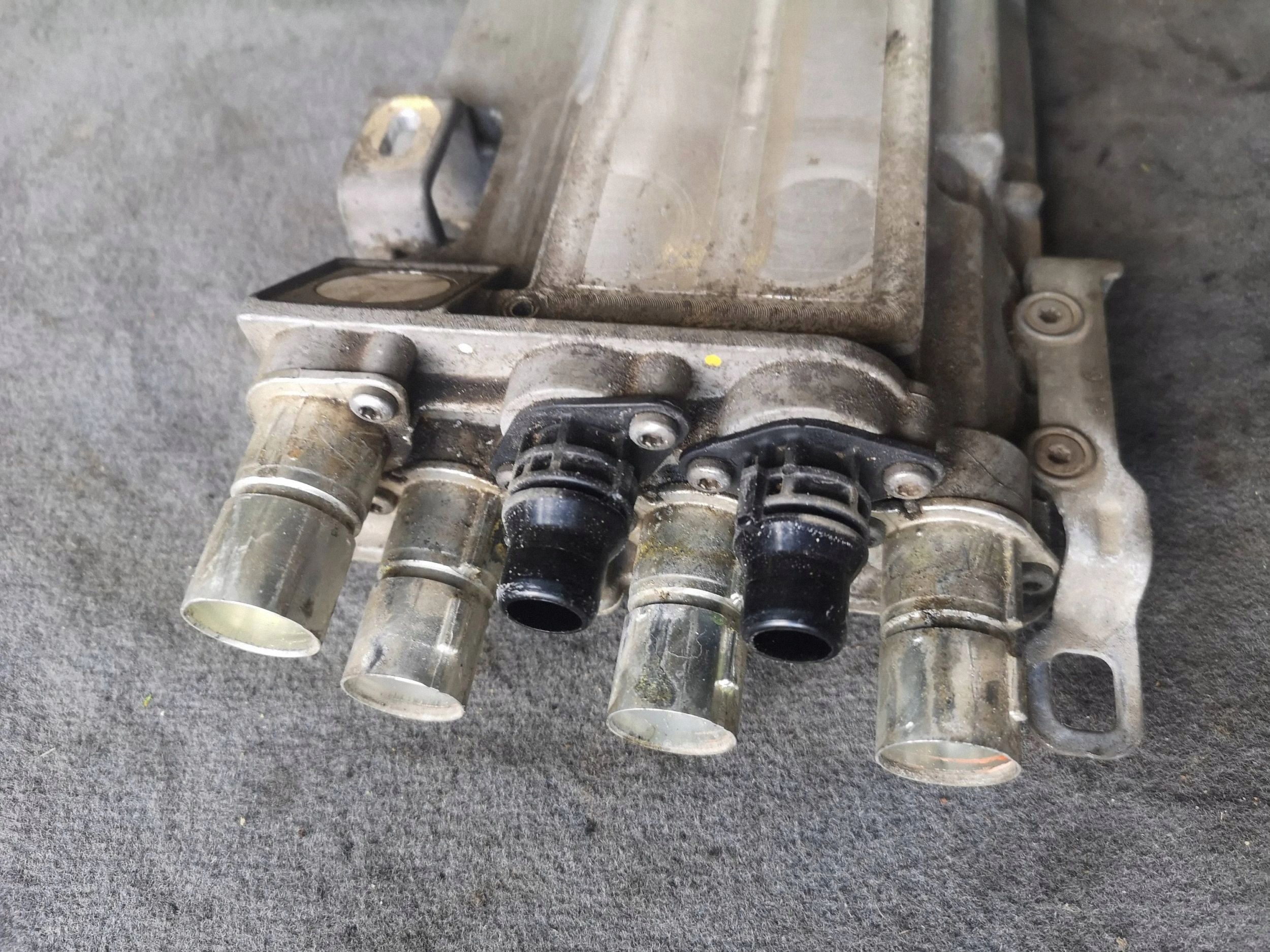 Convertitore BMW 5 G30 G31 9485031 Usato image 4