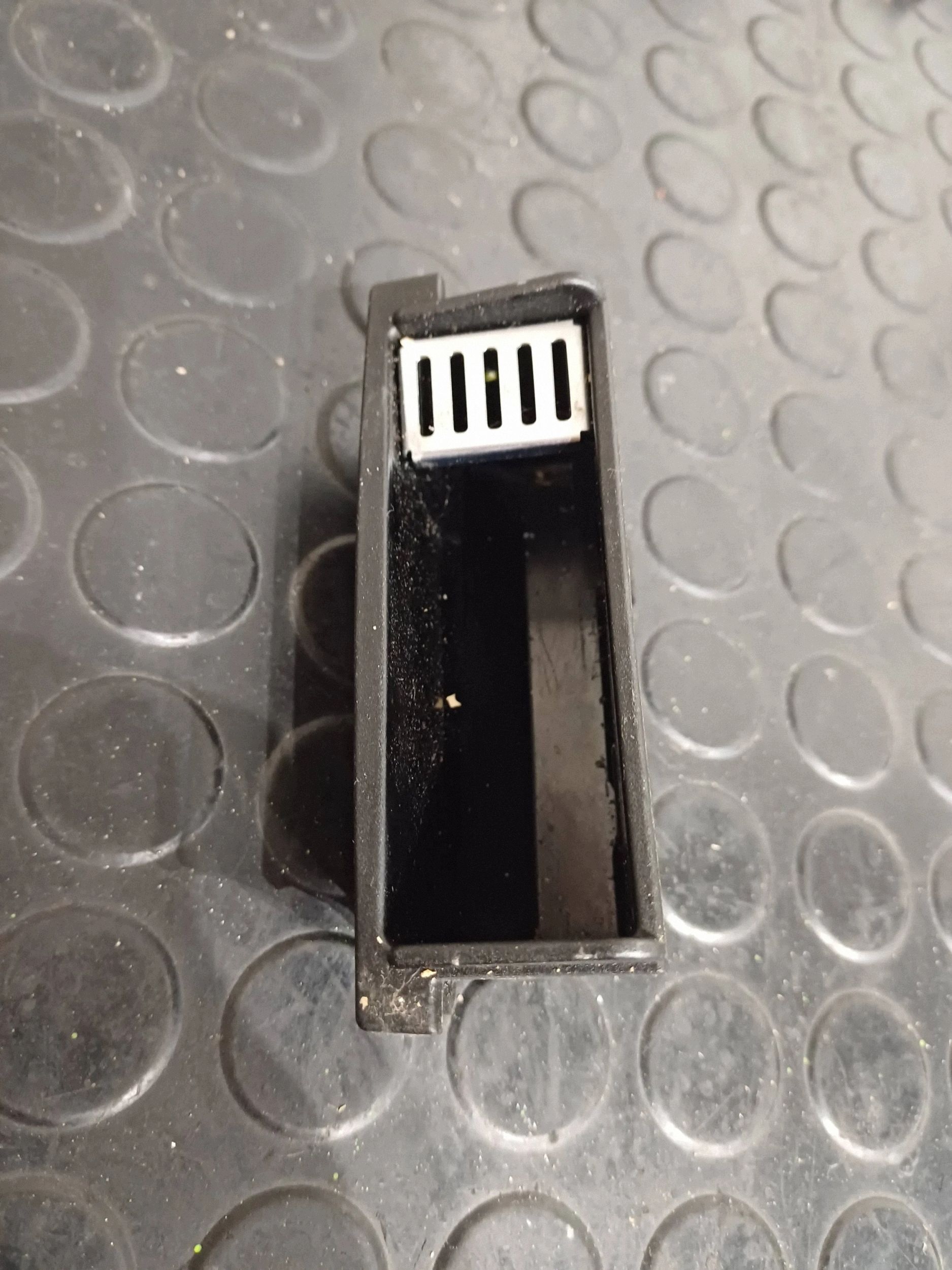 Cenicero trasero BMW 7 F01 F02 F03 F04 9168669