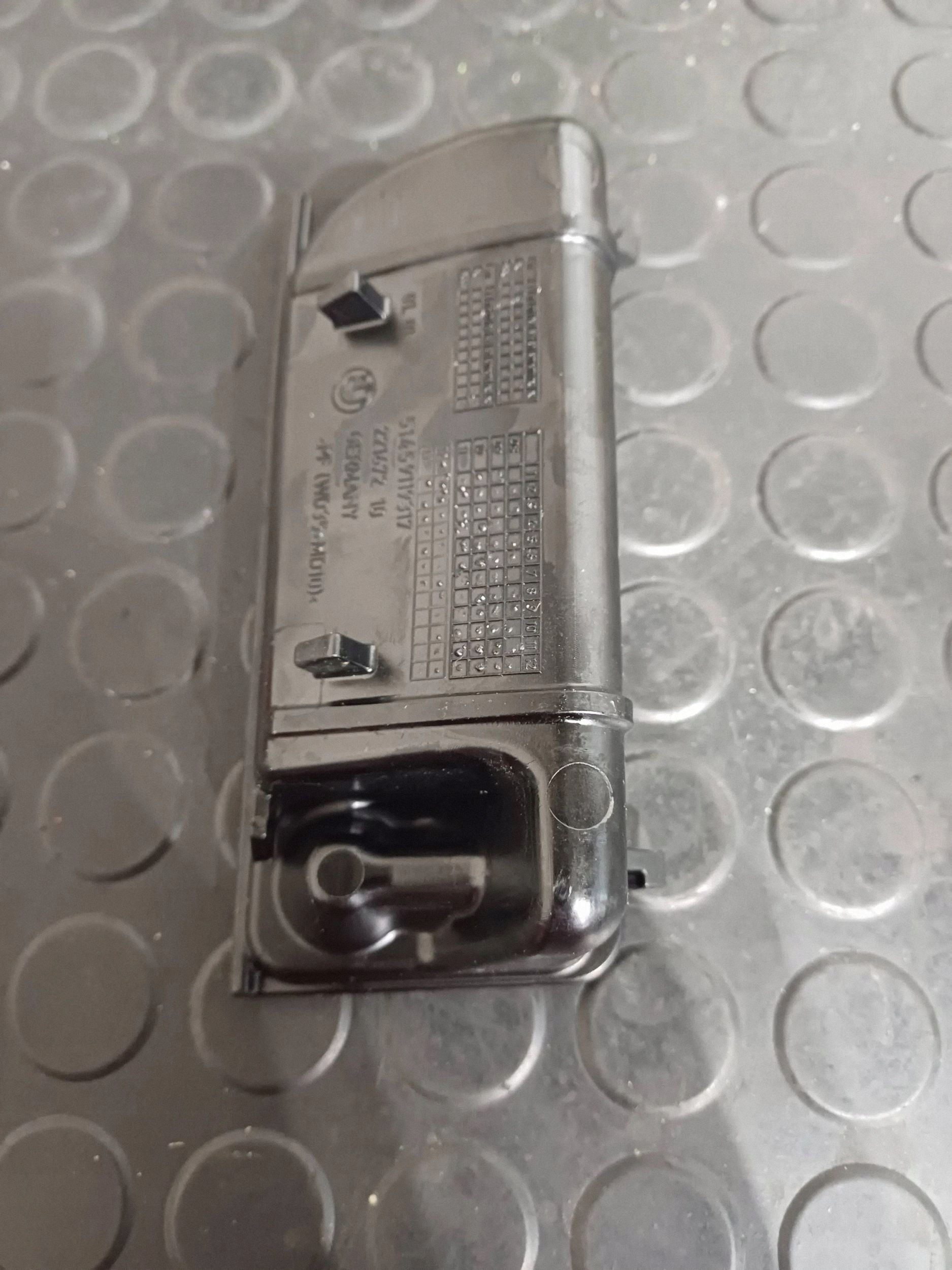 BMW 7 F01 F02 F03 F04 2011 Tuhkakupit OEM 51459119317