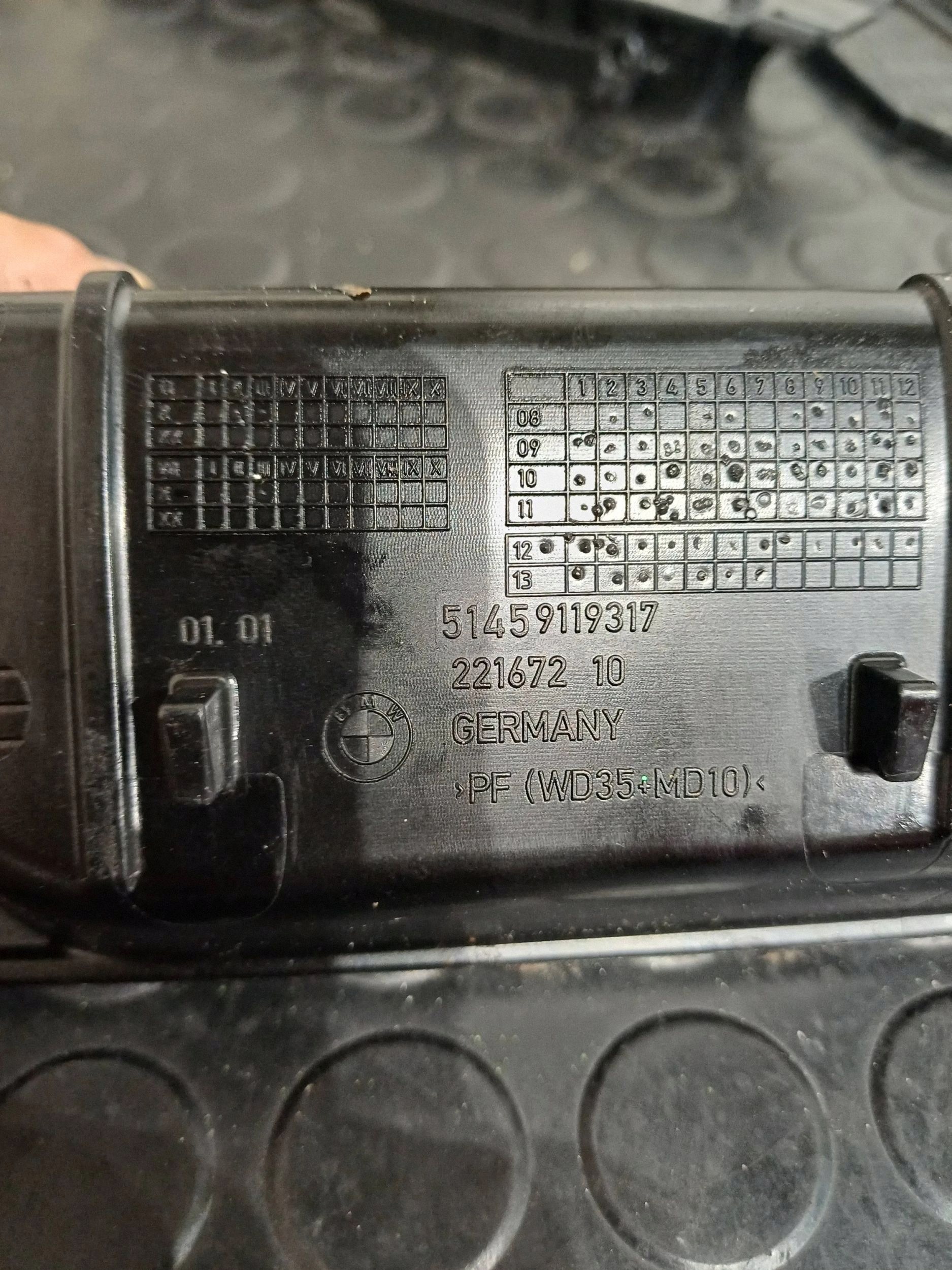 BMW 7er F01 F02 F03 F04 2011 Aschenbecher OEM 51459119317 image 3