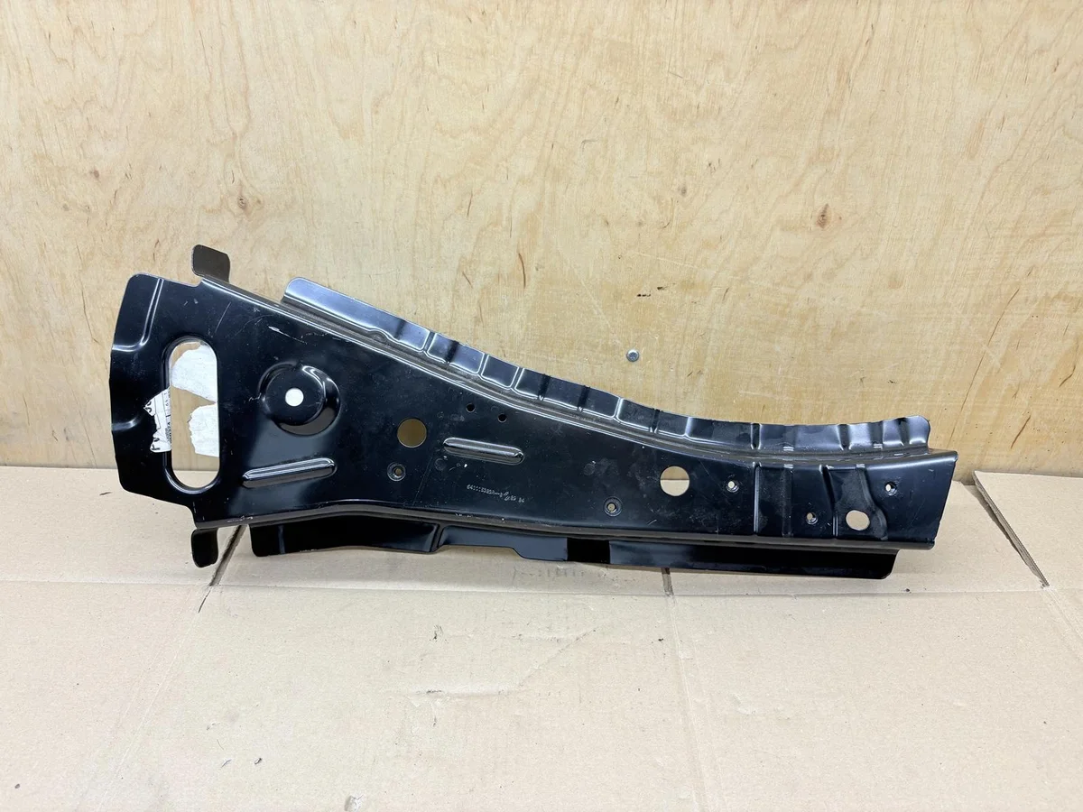 Renfort aile gauche Renault Kadjar 641112330R