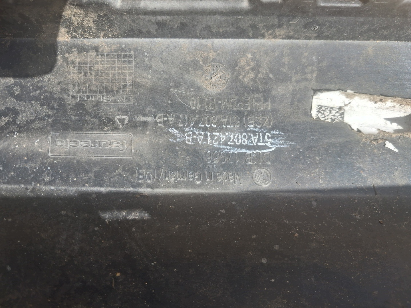VW Touran II 5T1 R-Line Stoßstange hinten image 7