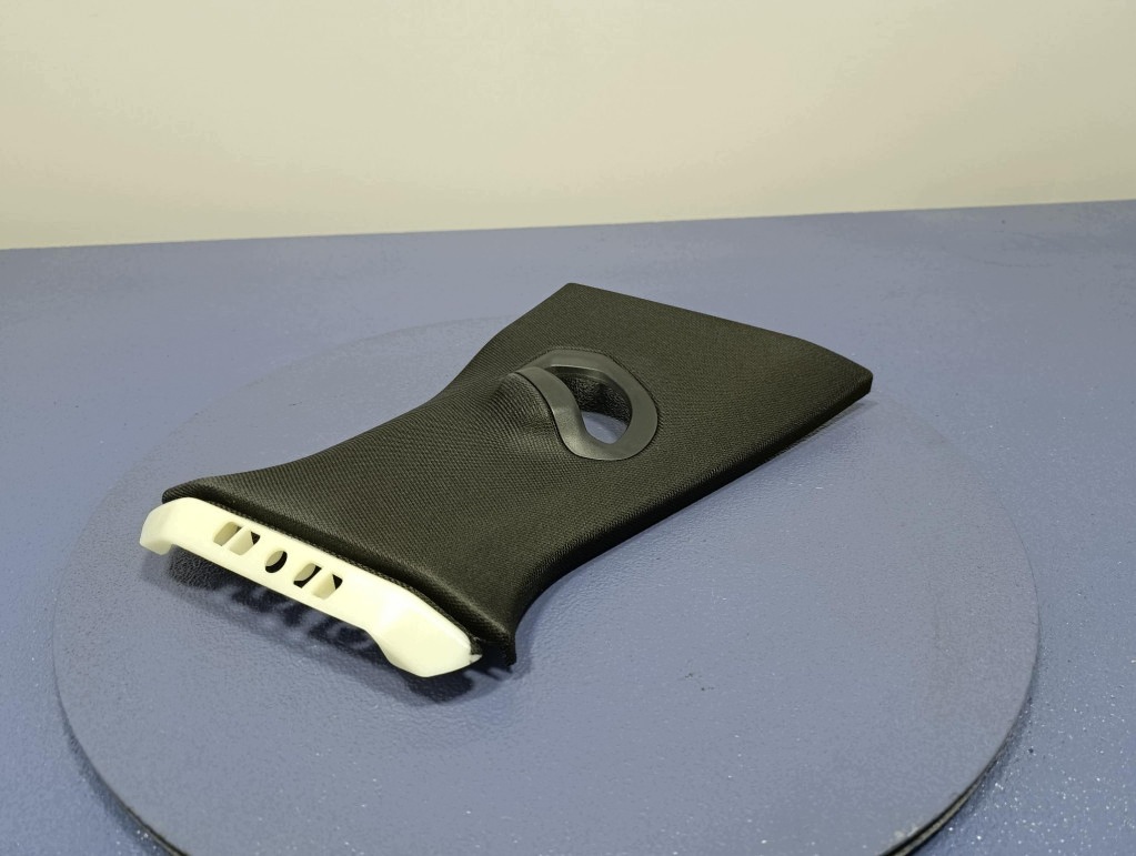 BMW 5 G60 G61 23- B-Säulen-Abdeckung rechts oben OEM A-1015030 image 4