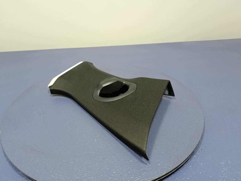 BMW 5 G60 G61 23- B-Säulen-Abdeckung rechts oben OEM A-1015030 image 5