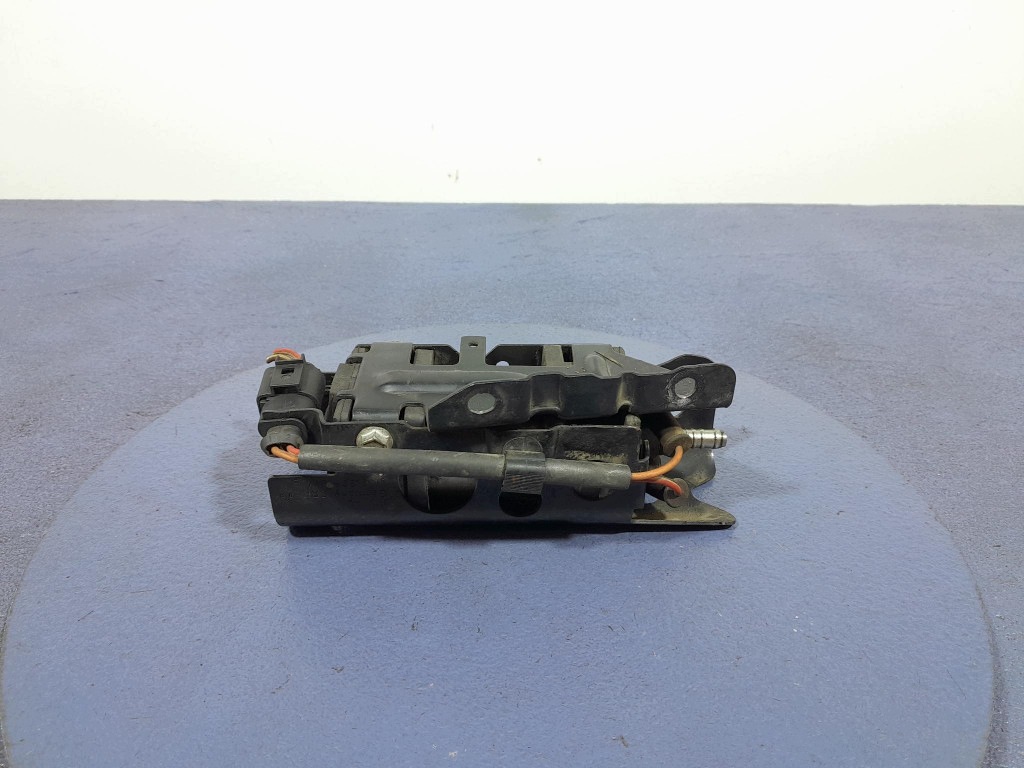 Pompe à carburant VW Passat B6 2.0 TDI 170ch image 3