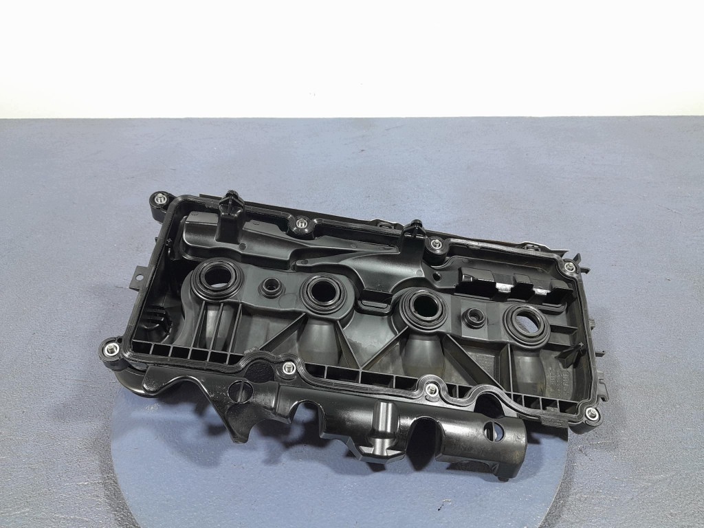 Couvre-culasse VW Passat B8 2.0 TDI 150ch image 5