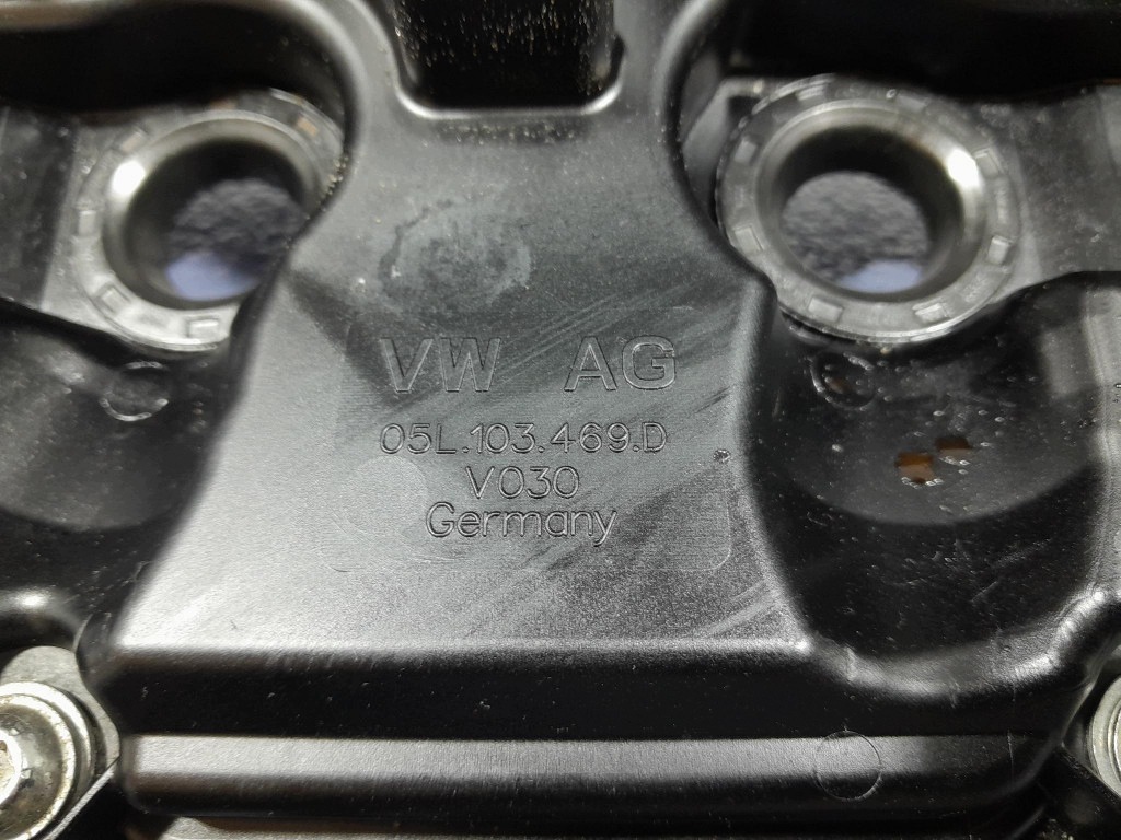 Couvre-culasse VW Passat B8 2.0 TDI 150ch image 6