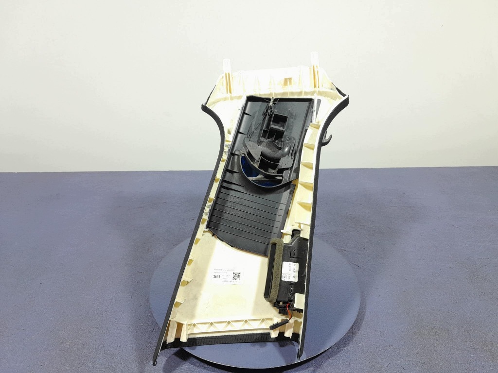 Audi A6 C7 B-pilarin suojus vasen 4G0867243