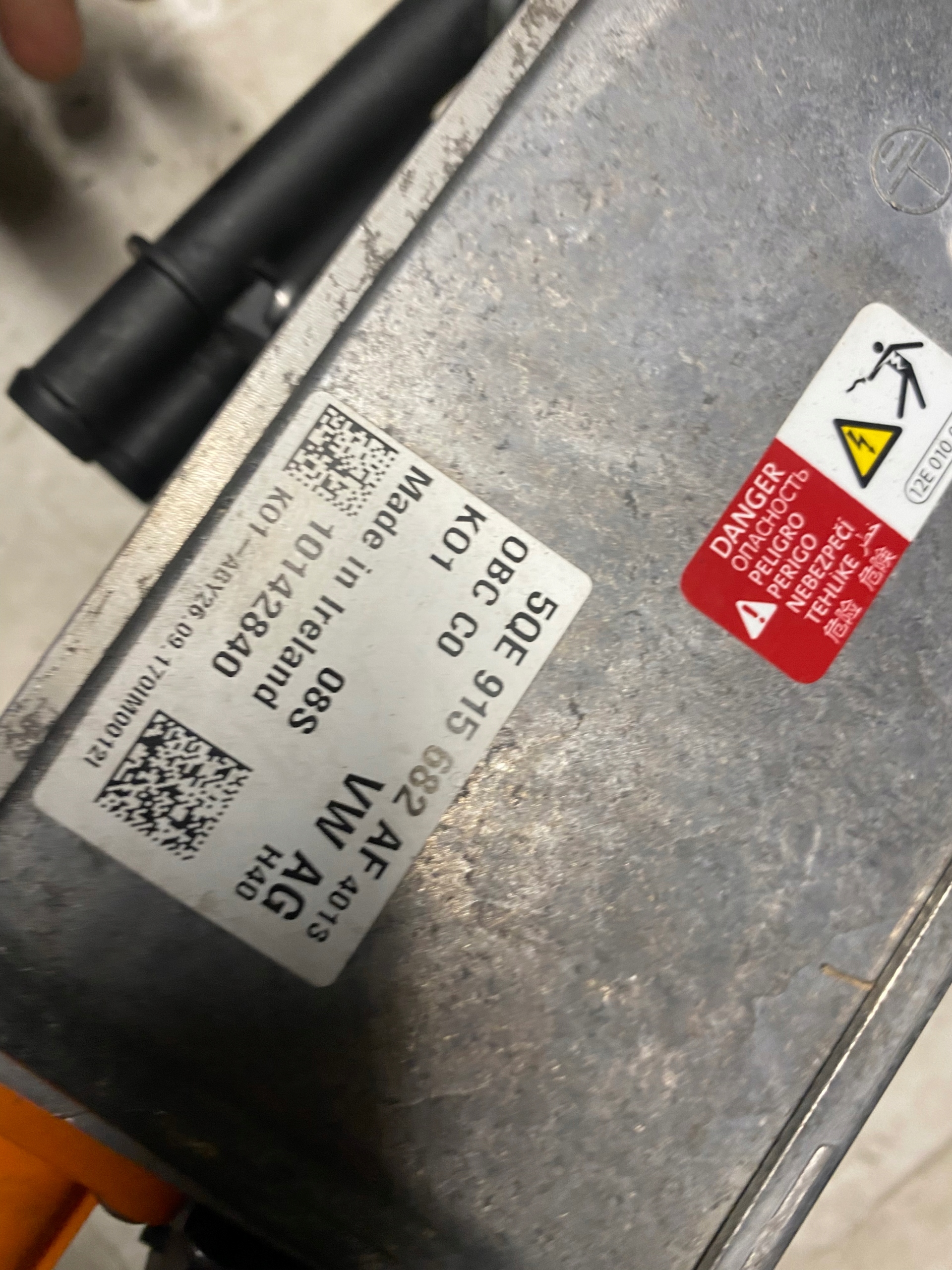 Chargeur Hybride 5QE915682AF VW Skoda Audi image 4