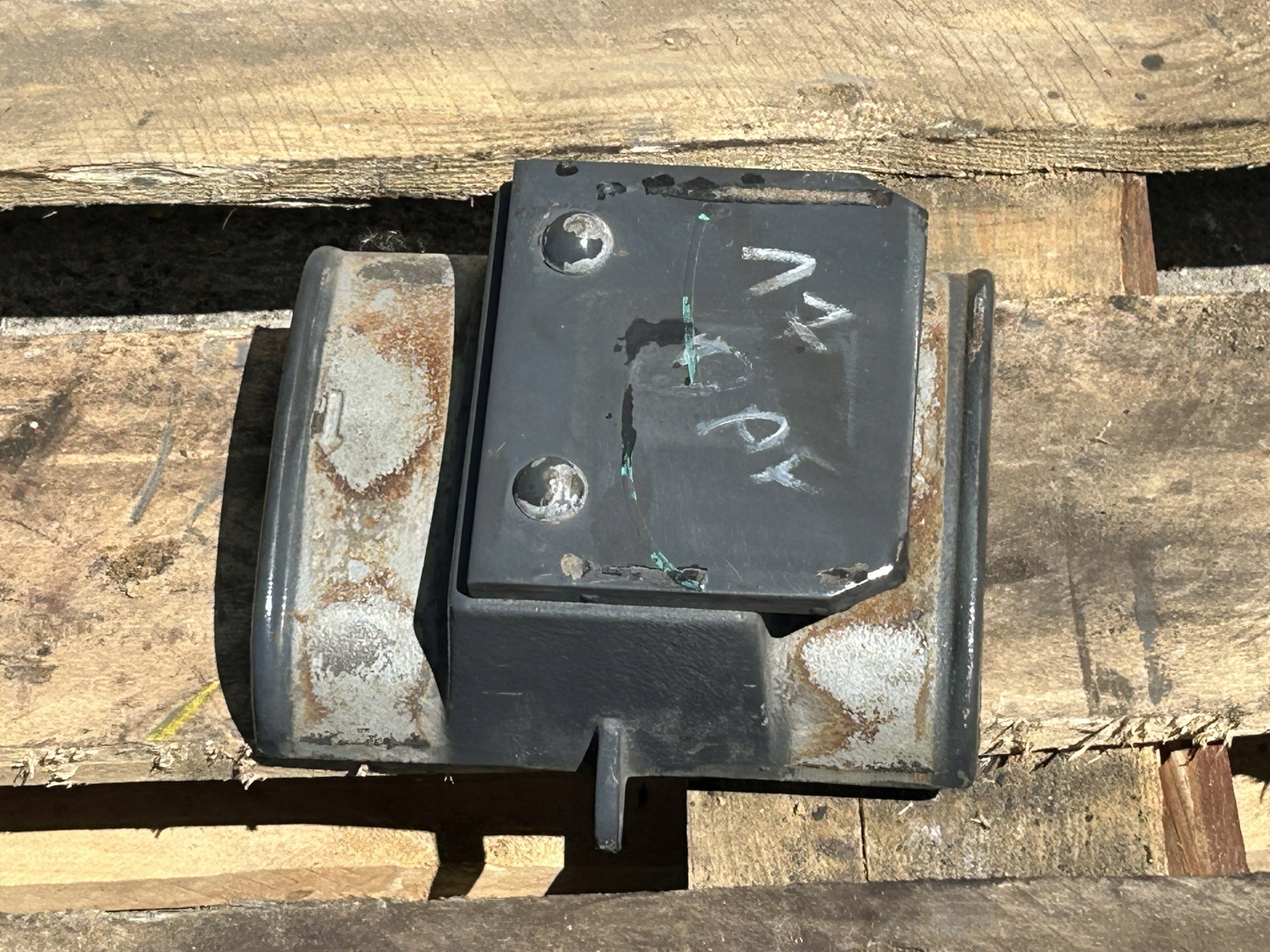 Placa de montaje DAF XF 105/106, CF 6x2 BDF 0961983 image 2