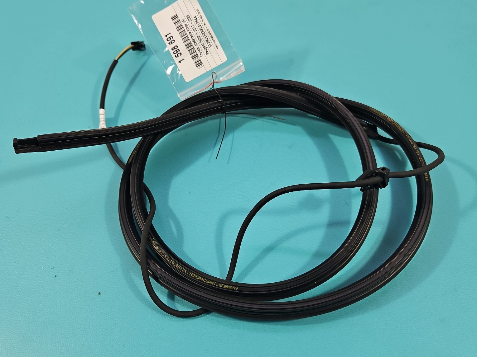 Sensor Apertura Maletero Peugeot 5008 II 9813578080 image 2